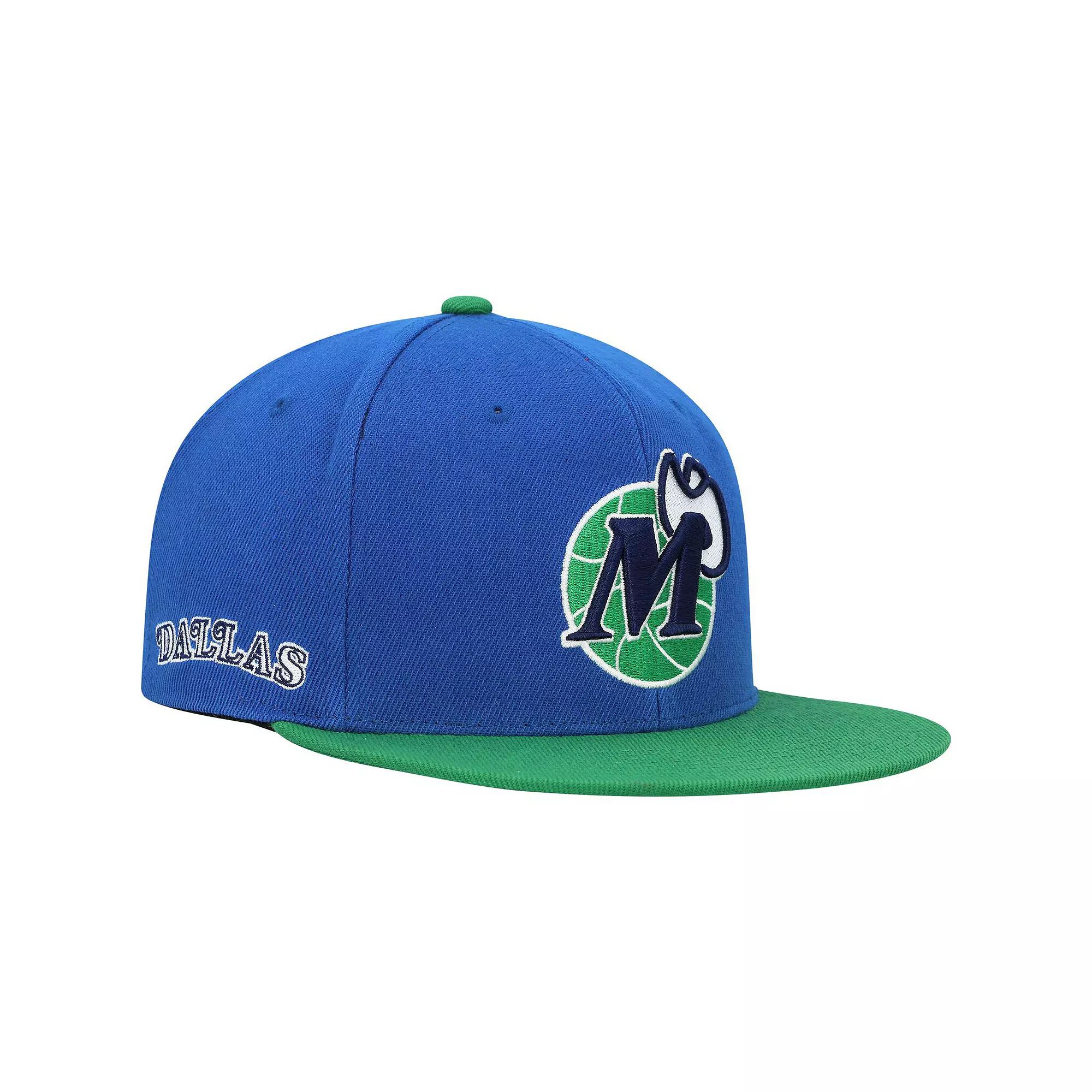 Men's Mitchell & Ness Blue/Green Dallas Mavericks Hardwood Classics Snapback Hat Product Image