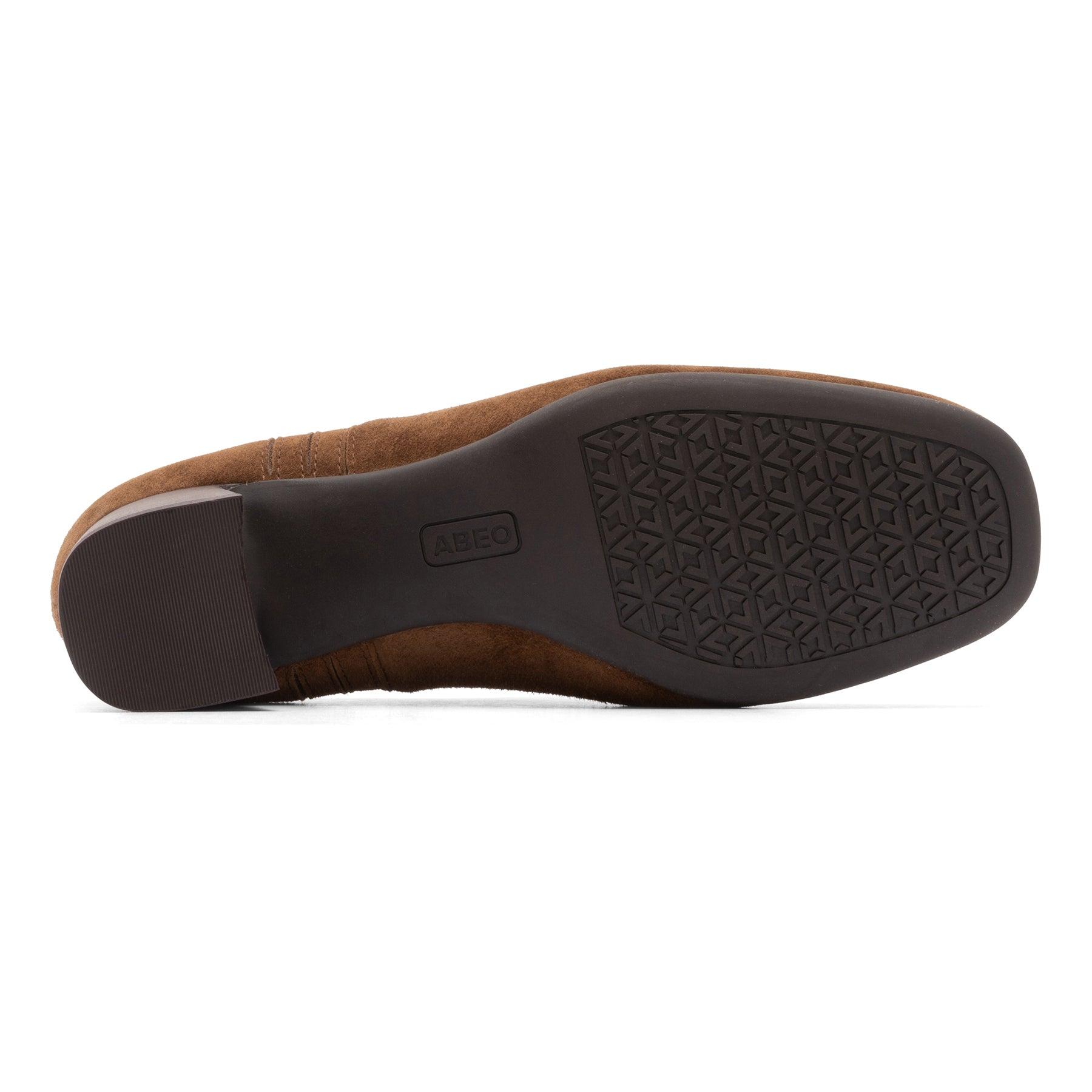 Avenue Slip On Female Product Image