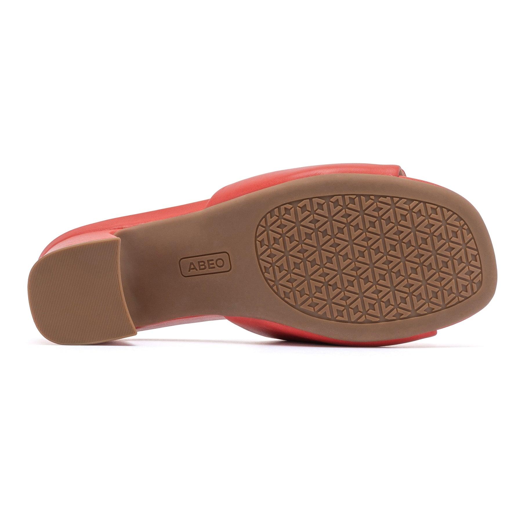 Avenue Slide Metatarsal Female Product Image