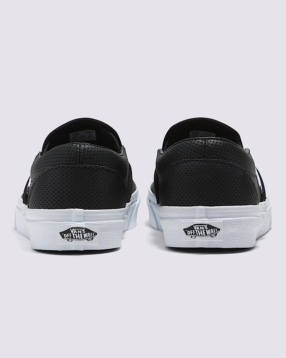 Classic Slip-On Shoe in Black| Vans US Product Image