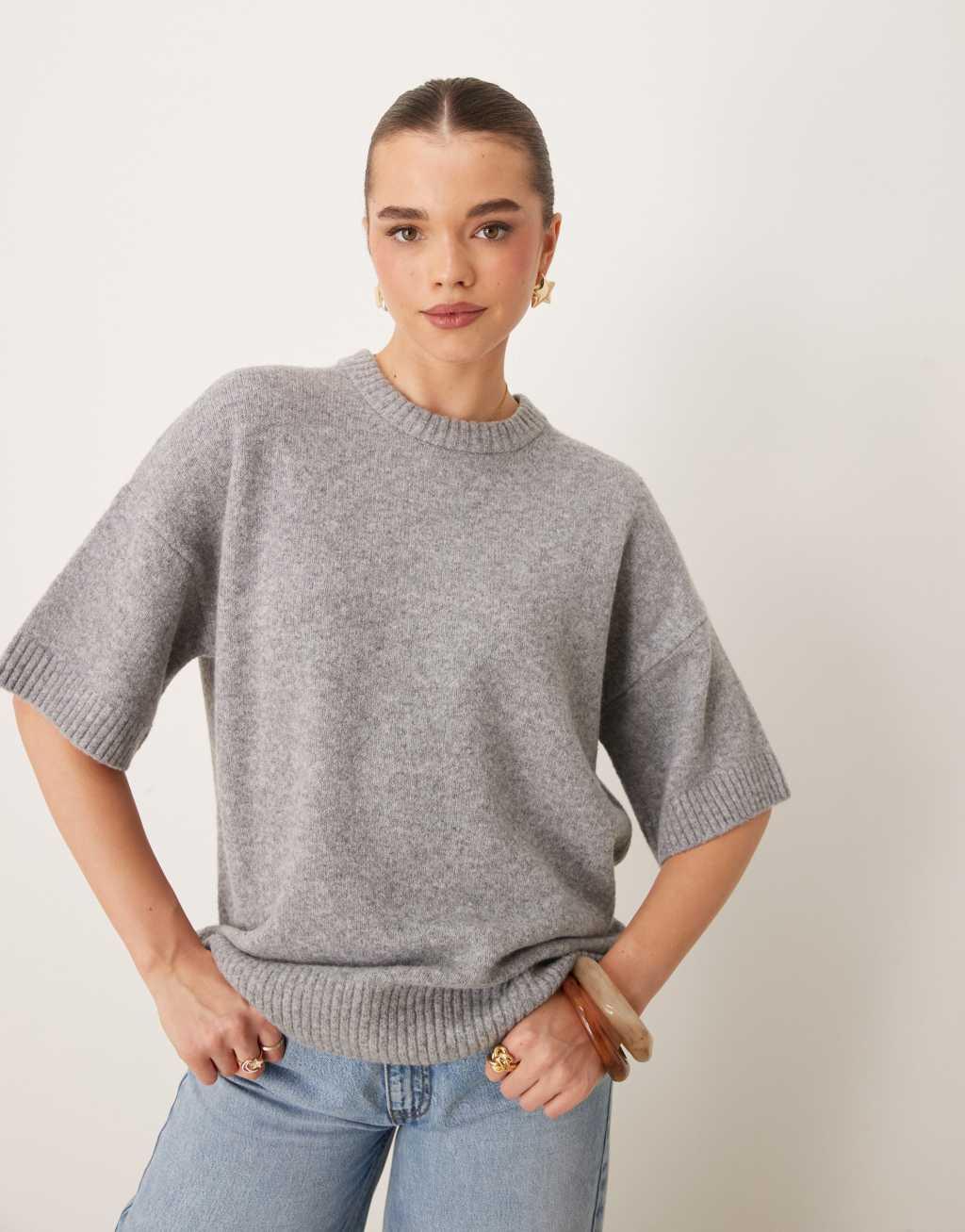 Gina Tricot short sleeve knitted oversized sweater in gray melange Product Image