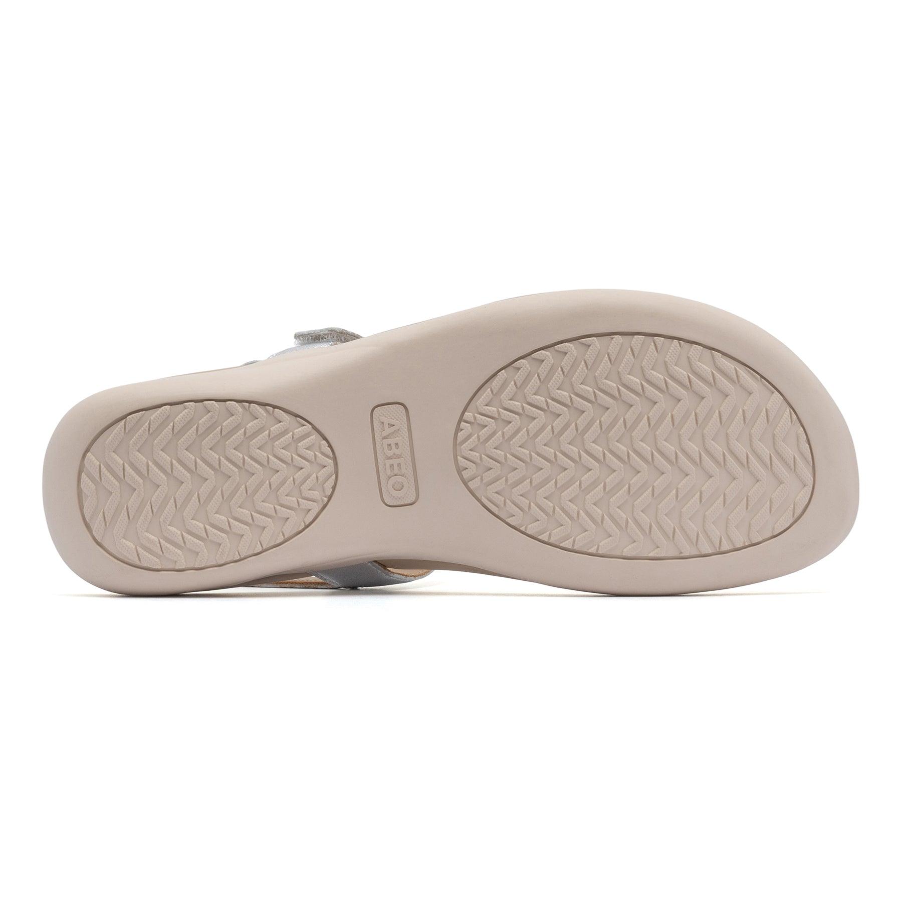 Oasis T Strap Metatarsal Female Product Image