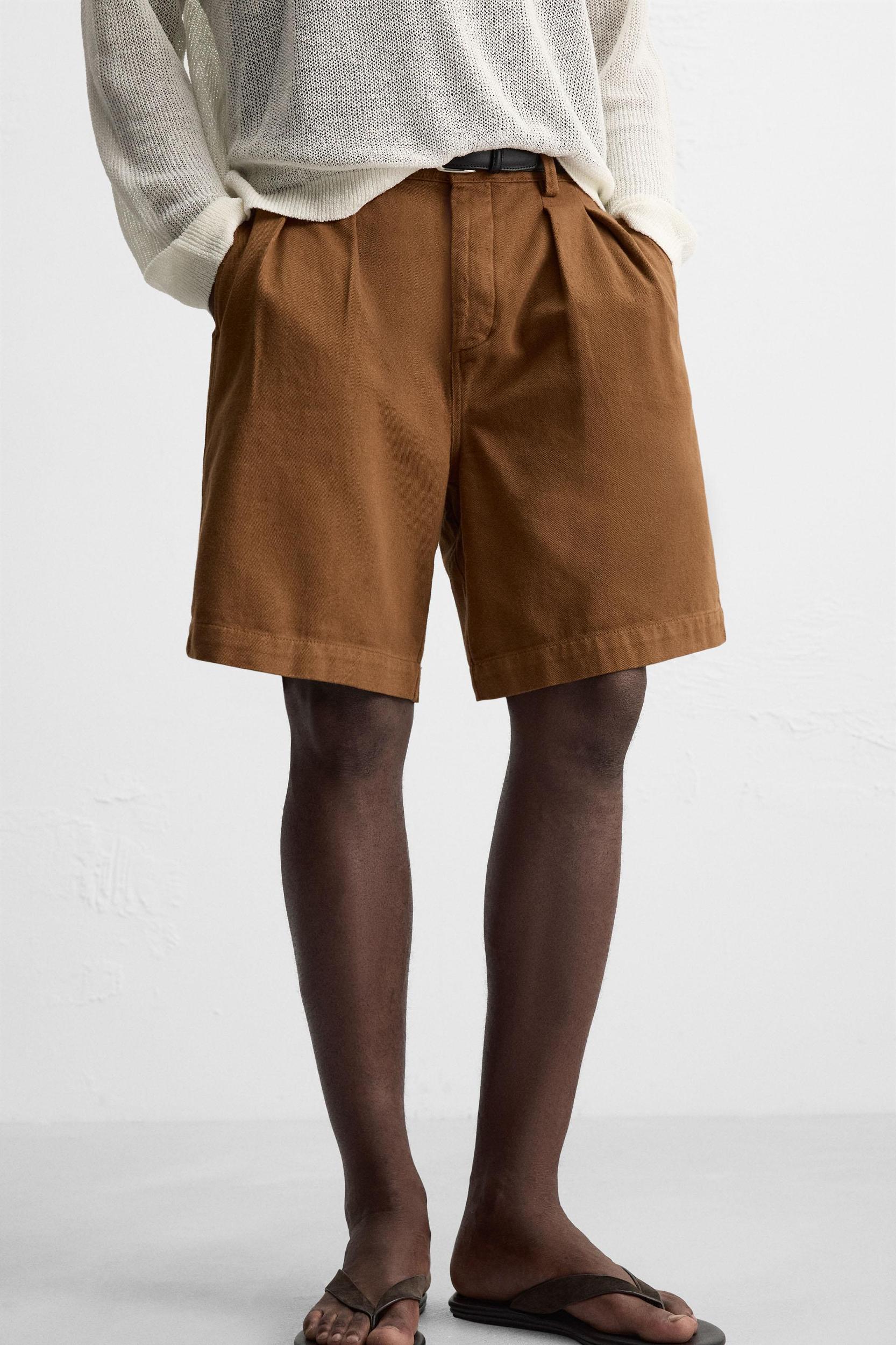 RELAXED FIT PLEATED BERMUDA SHORTS Product Image