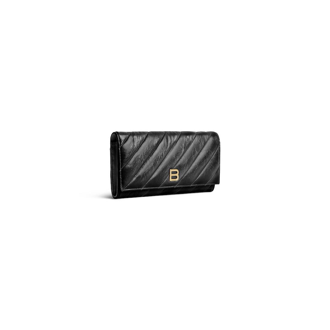 Women's Crush Wallet On Chain in Black Product Image