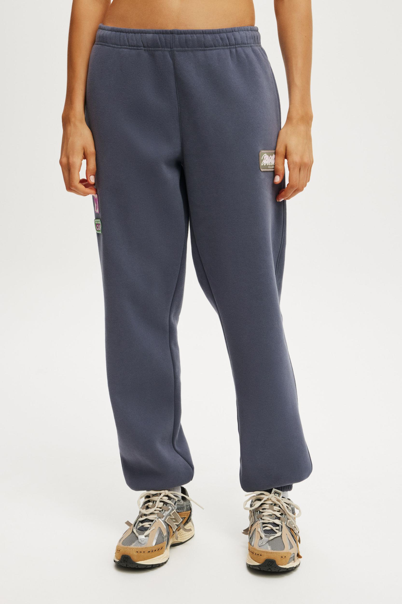 Plush Essential Gym Sweatpant Product Image
