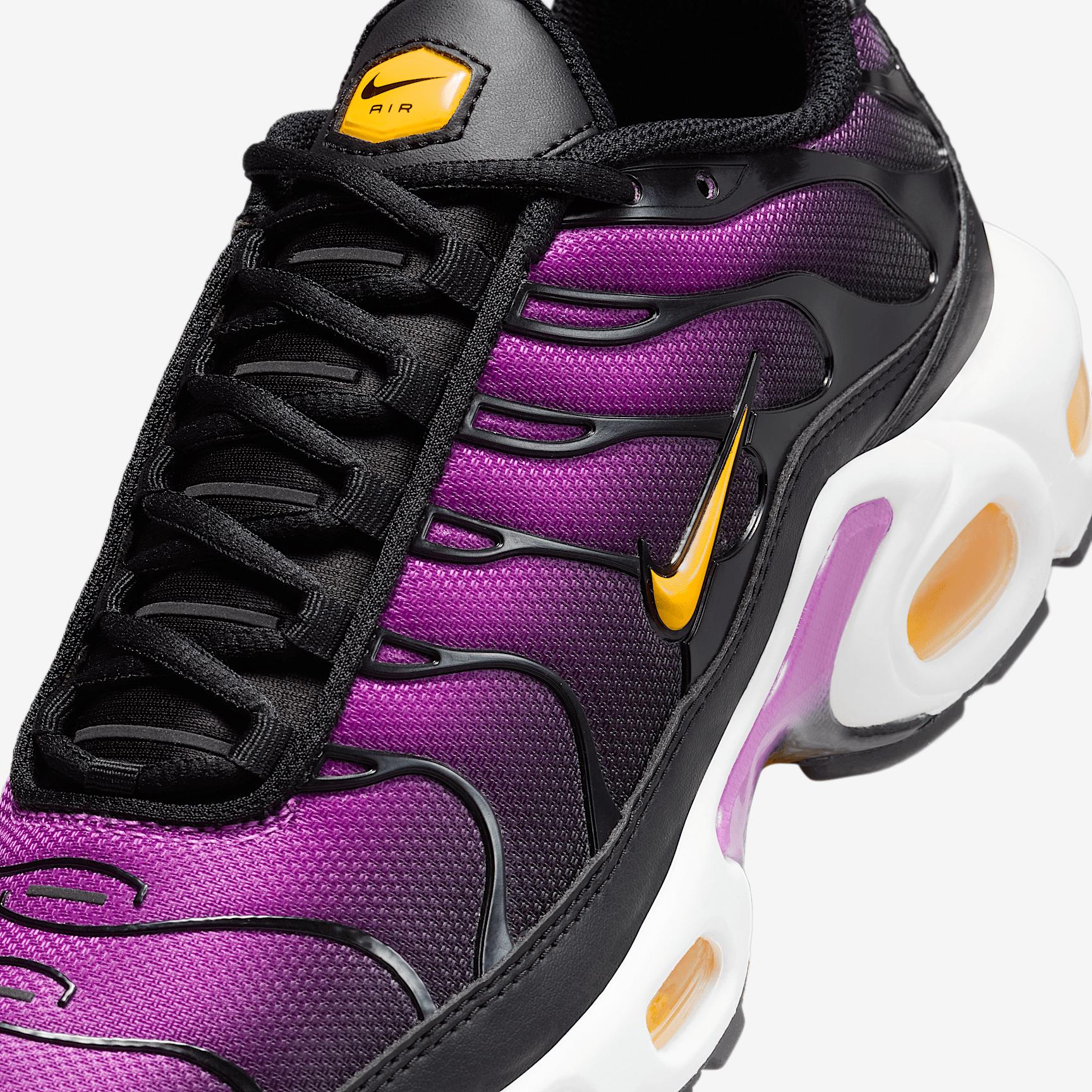 Nike Women's Air Max Plus Shoes Product Image