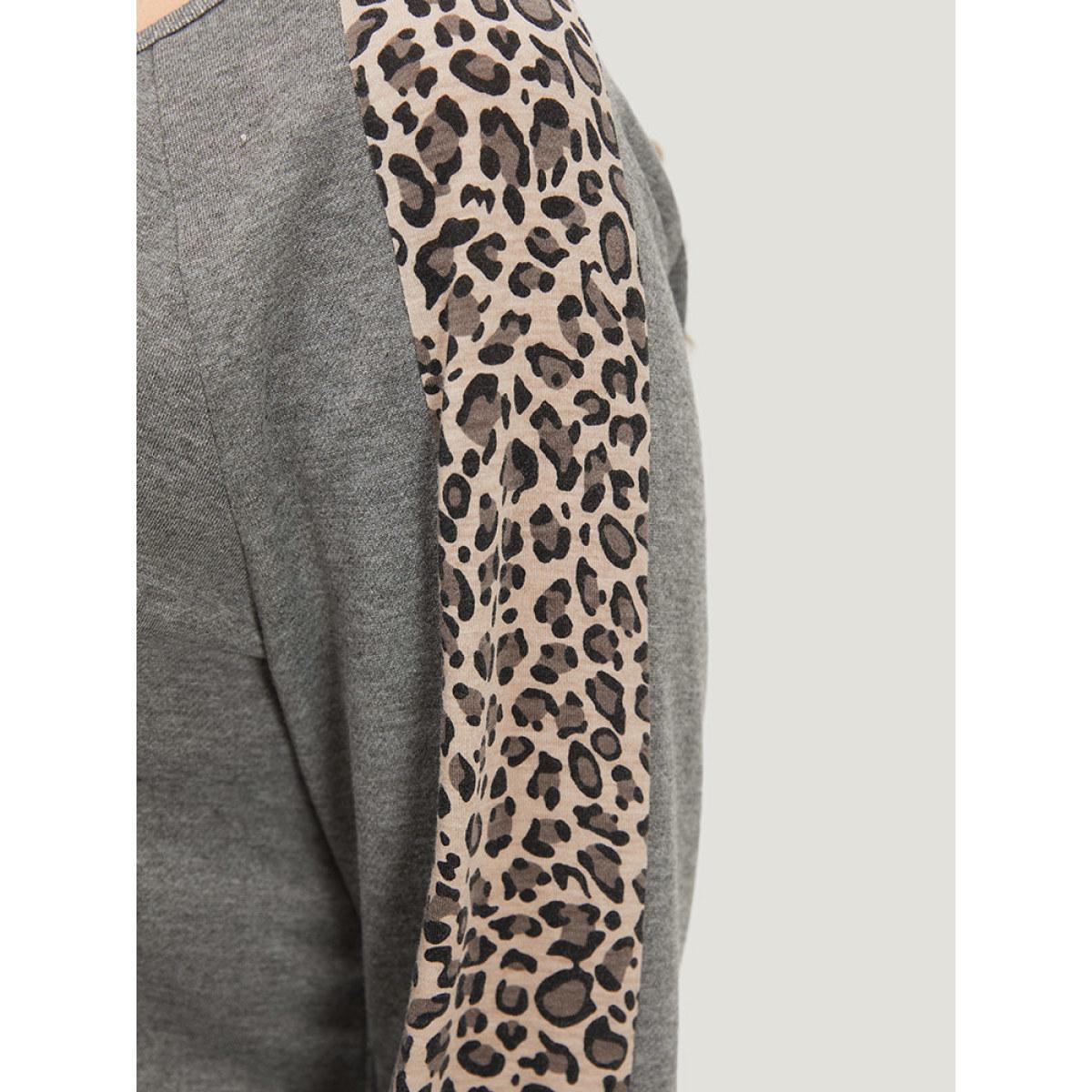 Plus Size Leopard Patchwork Notched Raglan Sleeve Sweatshirt Women Gray Casual Patchwork Notched collar Dailywear Sweatshirts BloomChic 18-20/2X Product Image