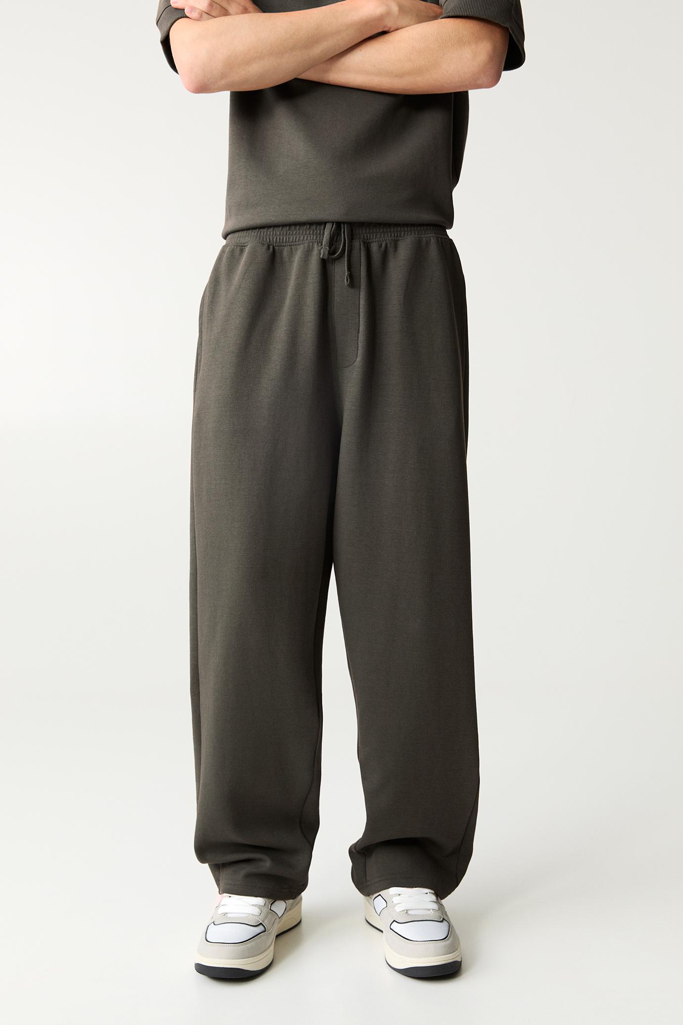 Interlock sweatpants Product Image