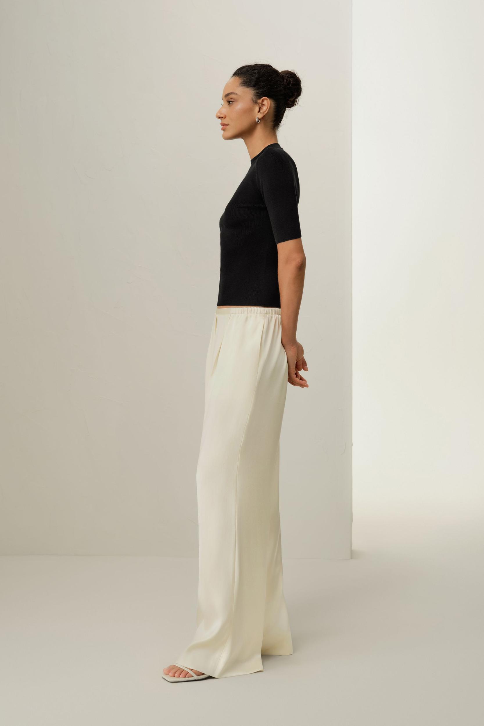 Seamless Silk-Cotton Slim-Fit Knit Top Product Image