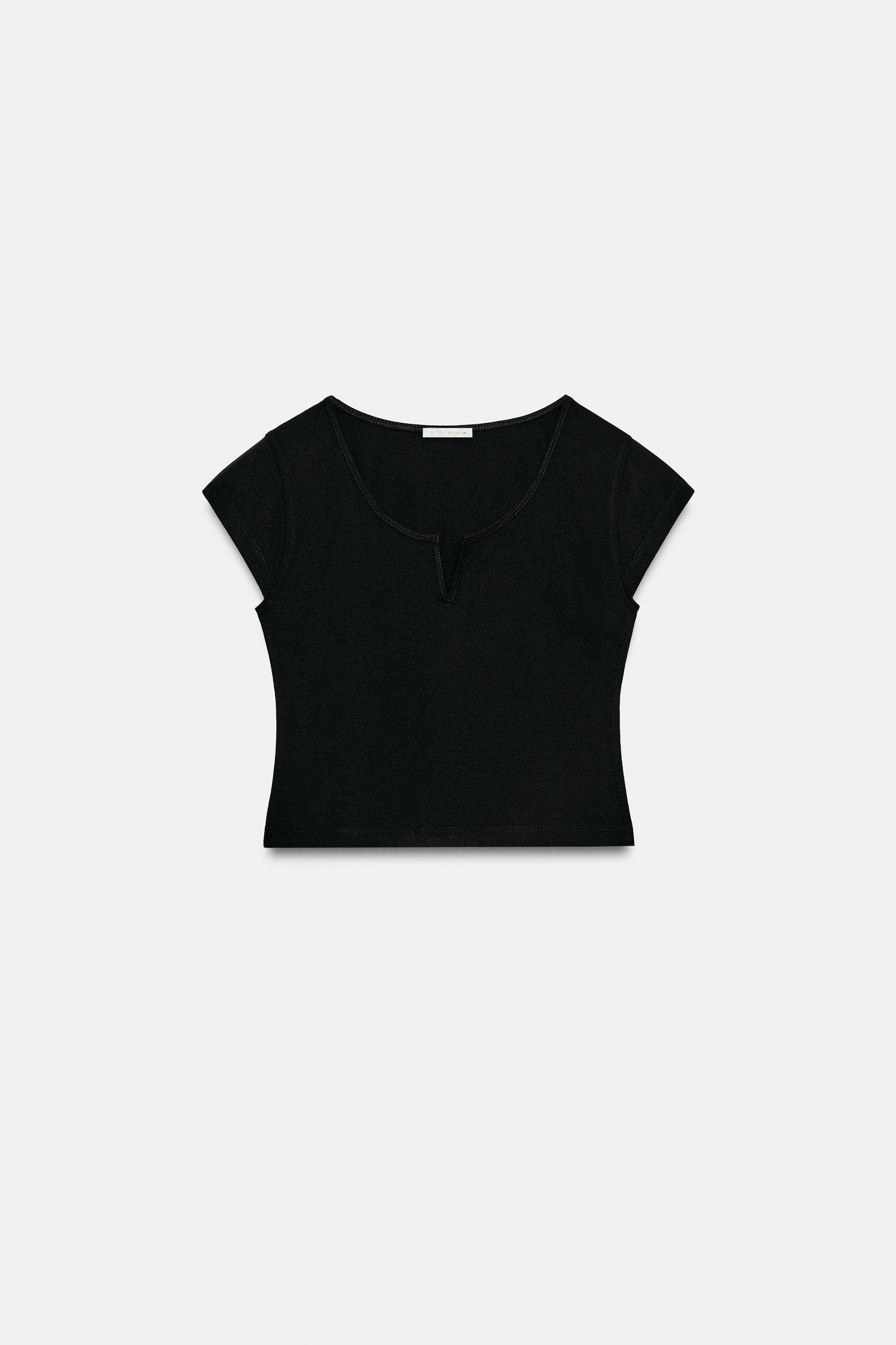OPENING DETAIL CROP TOP Product Image