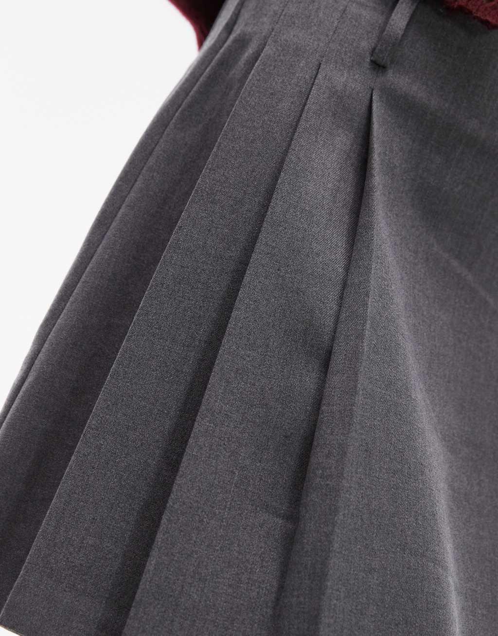 Mango pleated mini skirt in gray Product Image