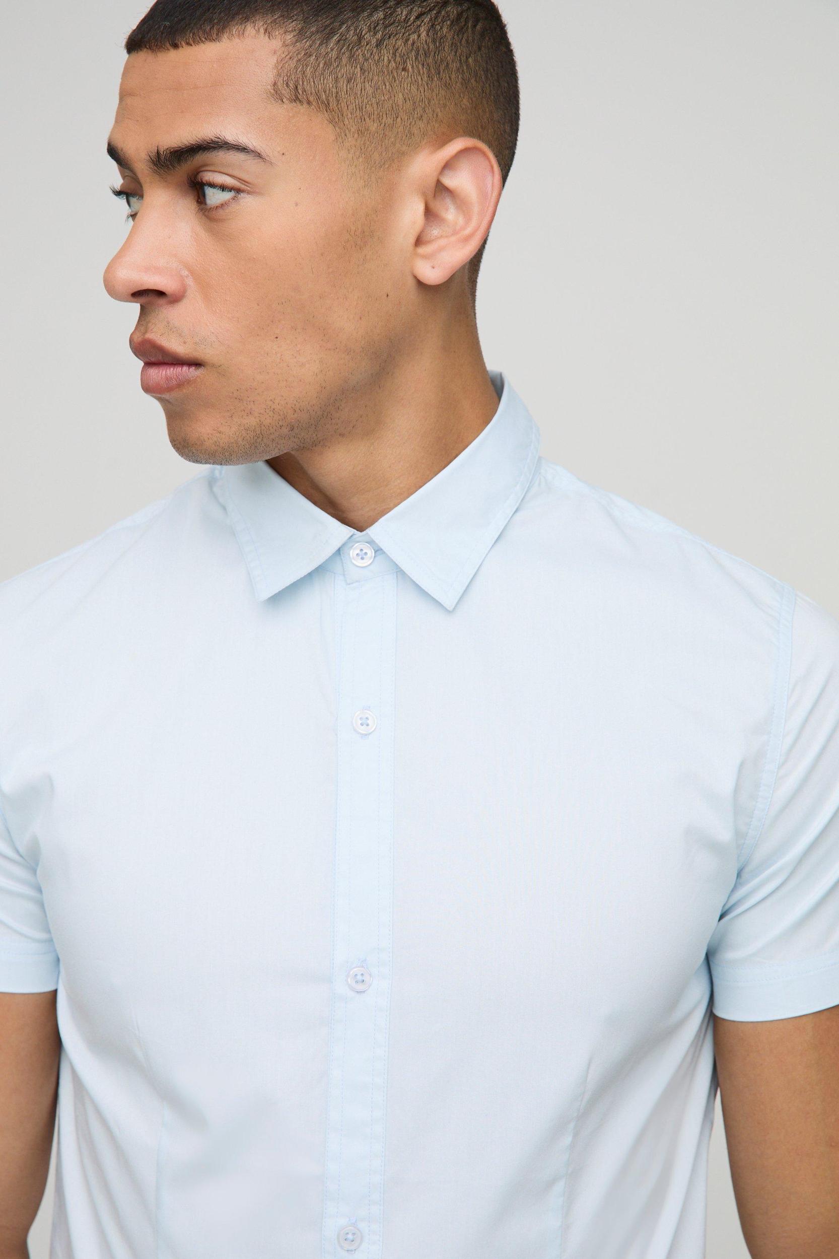 Stretch Fit Basic Short Sleeve Collared Shirt | boohooMAN USA Product Image