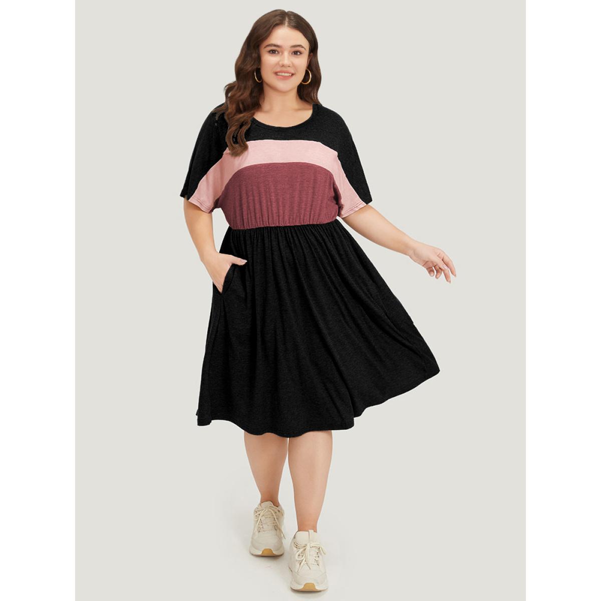 Plus Size Supersoft Essentials Contrast Pocket Gathered Elastic Waist Dress Black Women Casual Plain Round Neck Short sleeve Curvy Midi Dress BloomChic 12/L Product Image