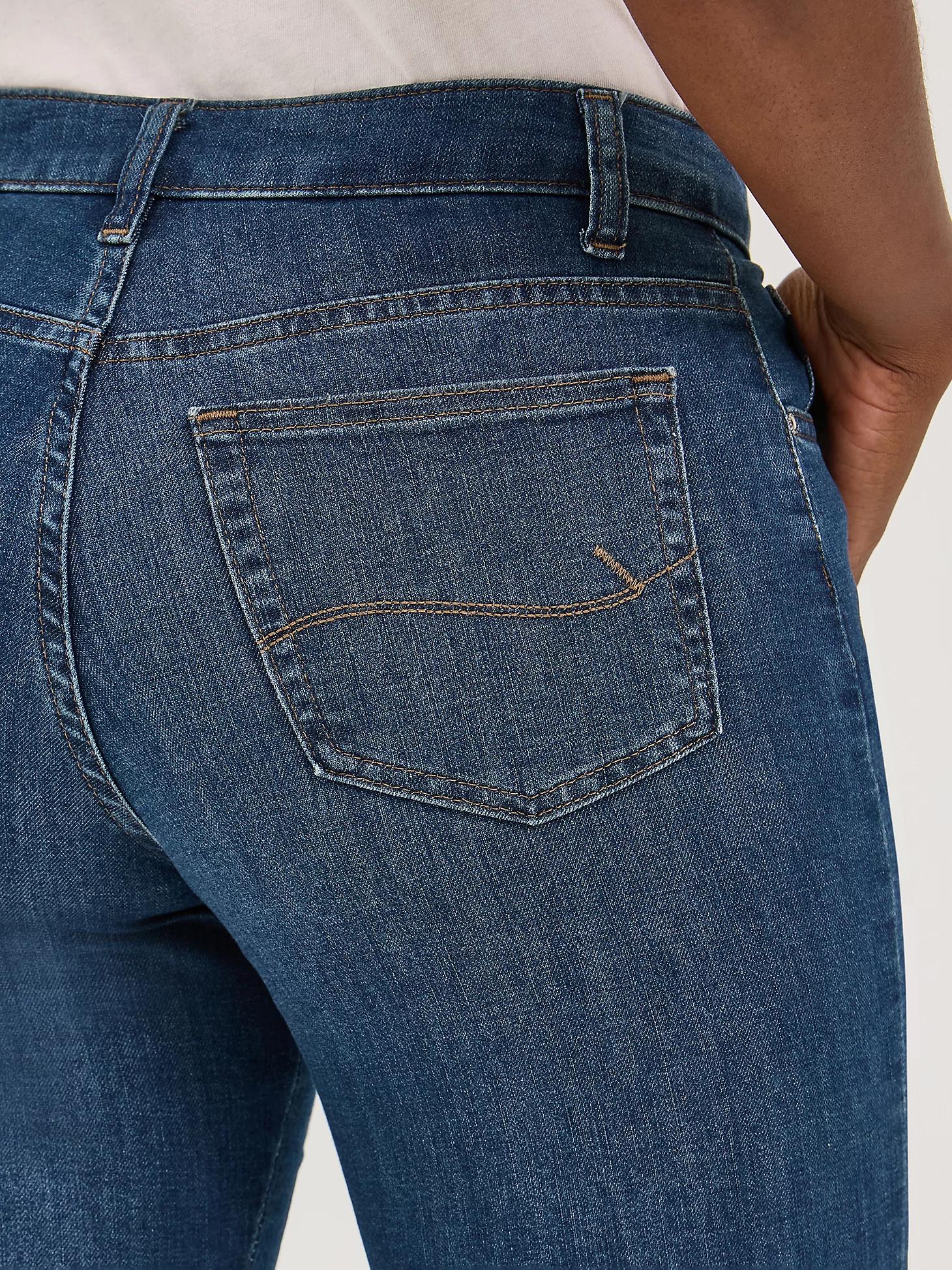 Women's Capris: Relaxed Fit Capri Pants | Denim Pants | Lee® Product Image