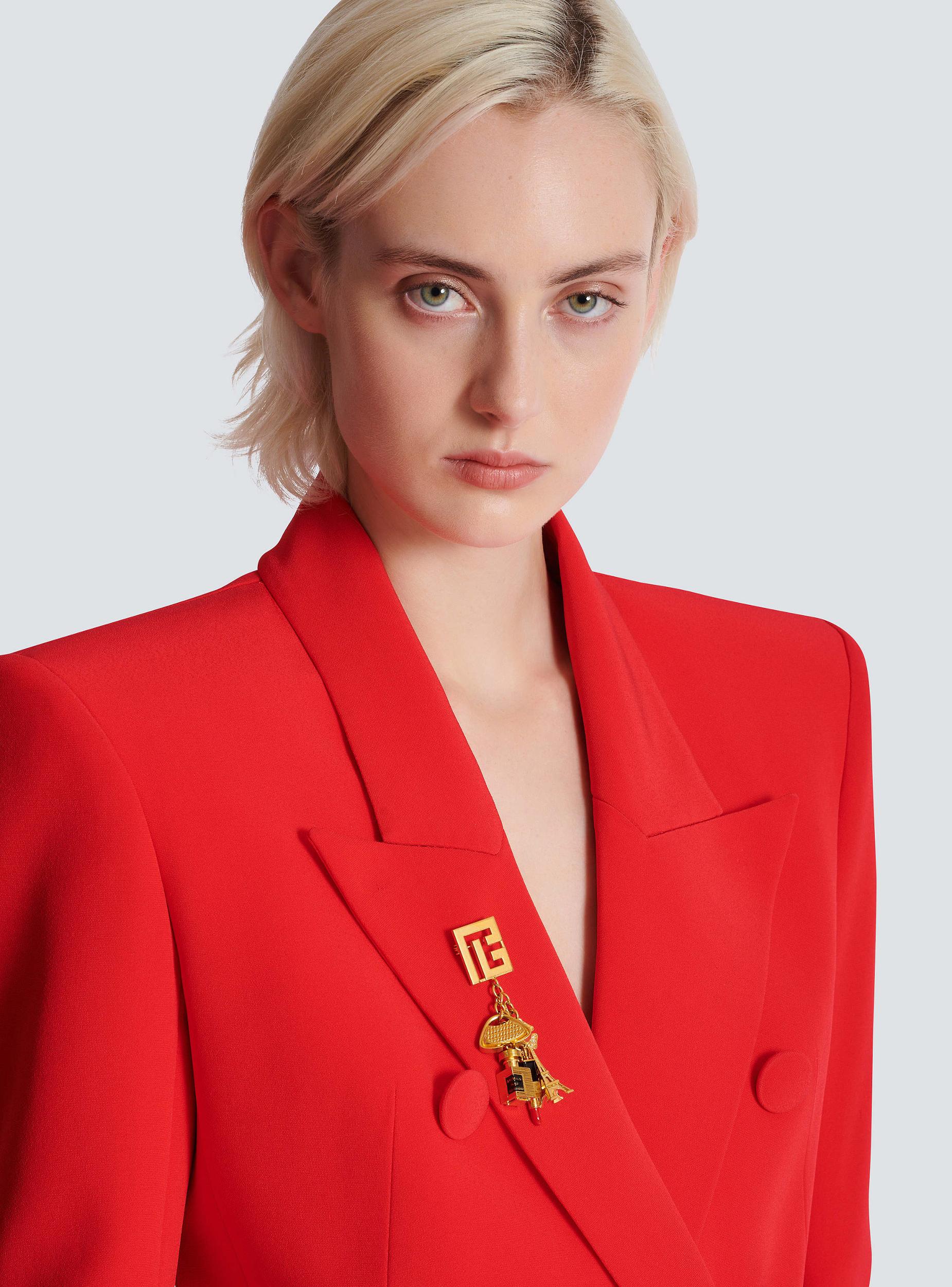 Beauty charm brooch  Product Image