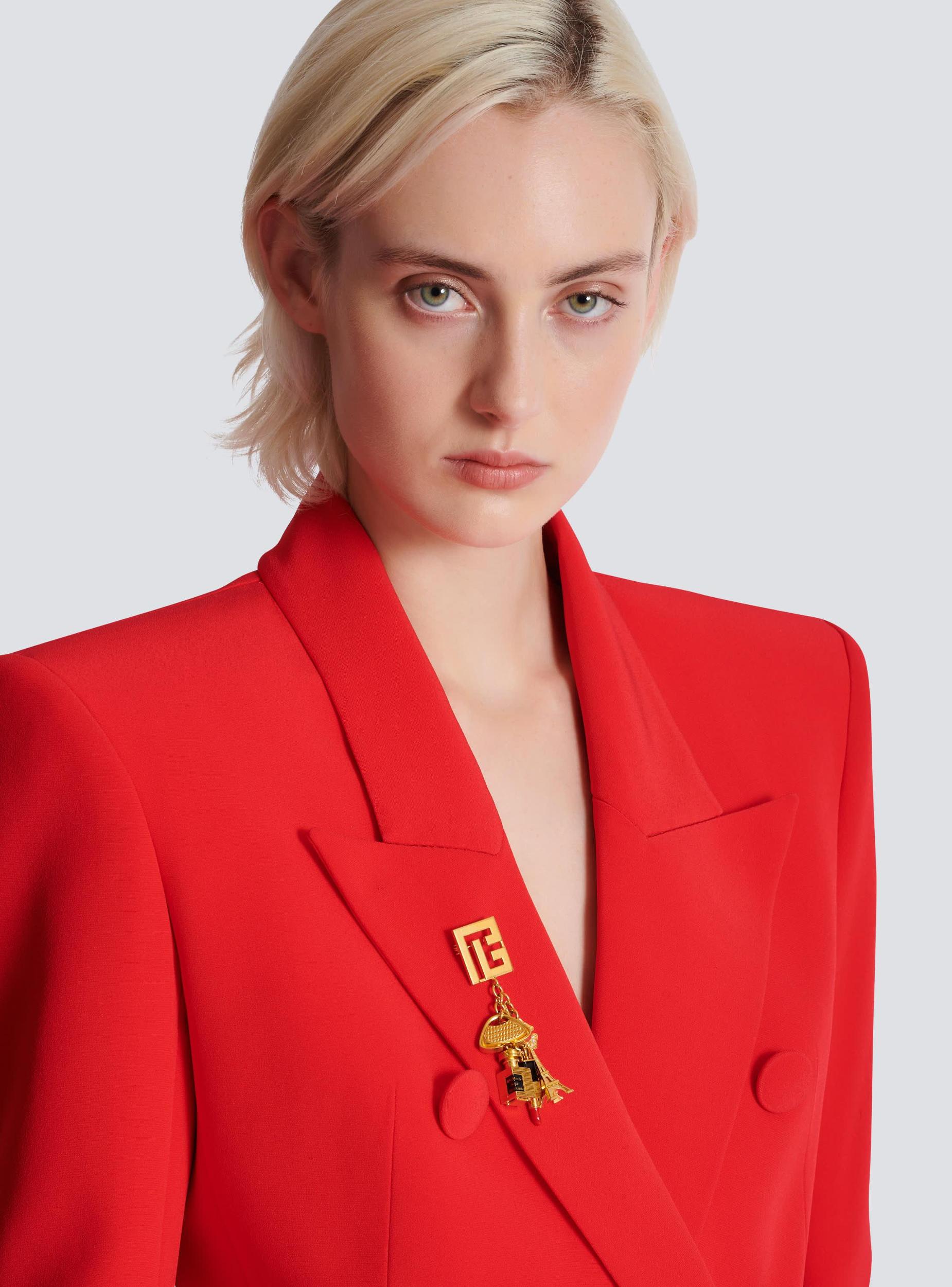 Beauty charm brooch  Product Image