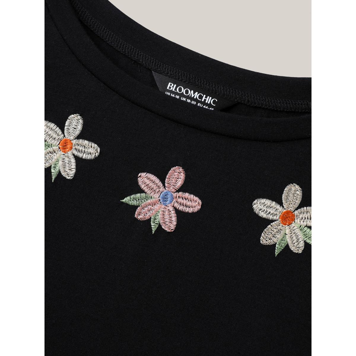 Plus Size Floral Embroidered Neck Solid T-Shirt Black Women Playful Embroidered Round Neck Casual T-shirts BloomChic 26/4X Product Image