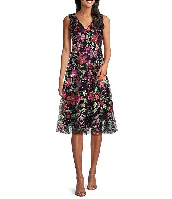 Jessica Howard Sleeveless V-Neck Floral Embroidered Dress Product Image