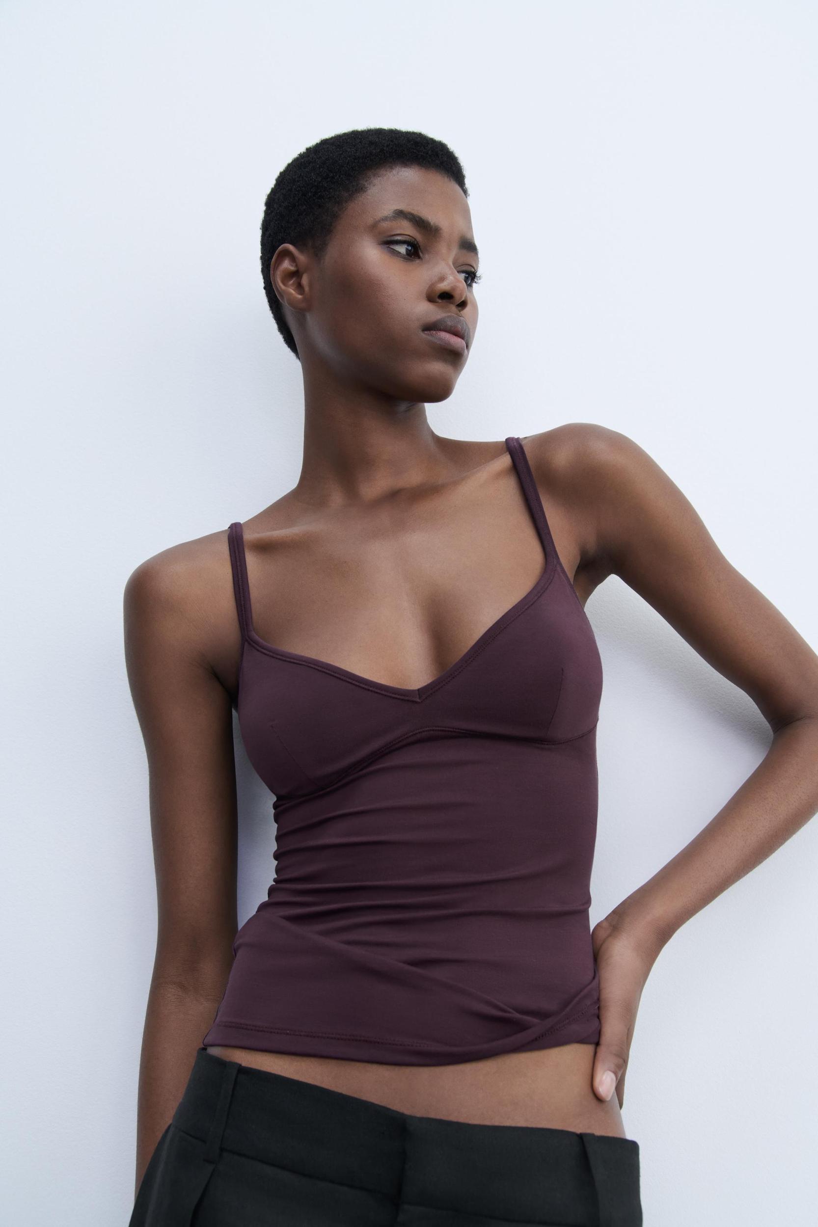 TANK TOP Product Image