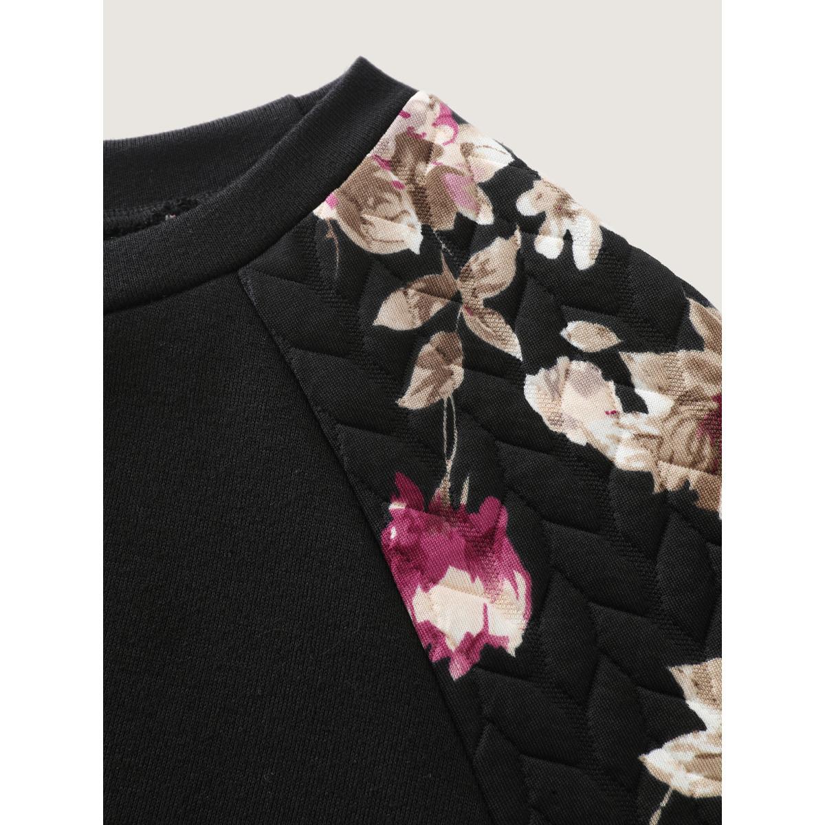 Plus Size Floral Print Raglan Sleeve Sweatshirt Women Black Leisure Contrast Round Neck Casual Sweatshirts BloomChic 26/4X Product Image