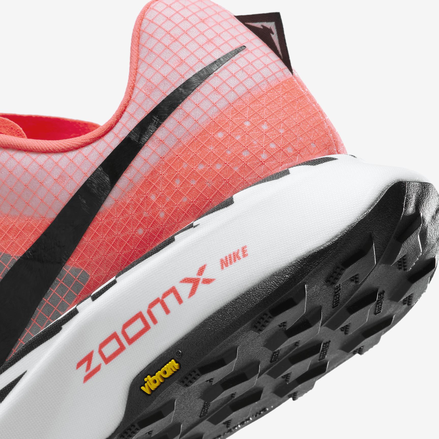 Nike Mens Ultrafly Trail Racing Shoes | DX1978-600 Product Image