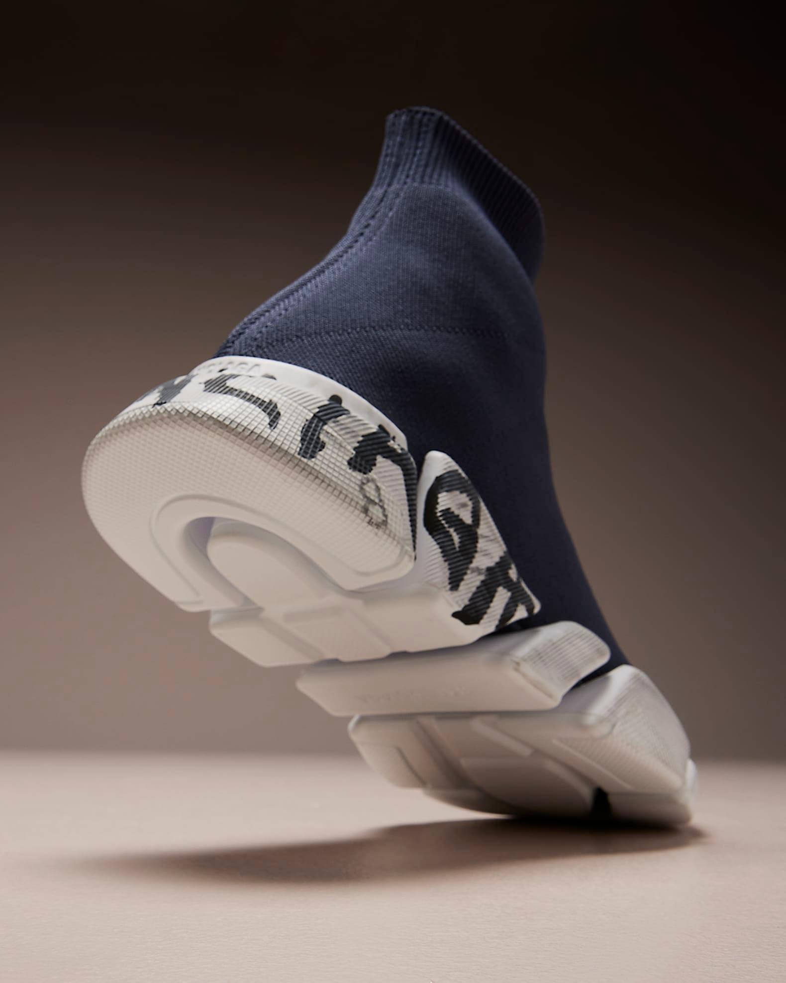 Men's Speed 2.0 Lt Graffiti Logo Knit Sneakers Product Image