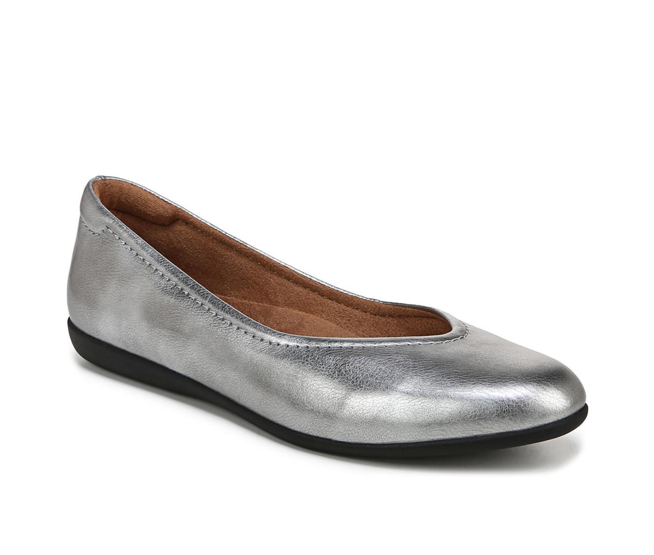 Women's Naturlizer Vivienne Flats Product Image