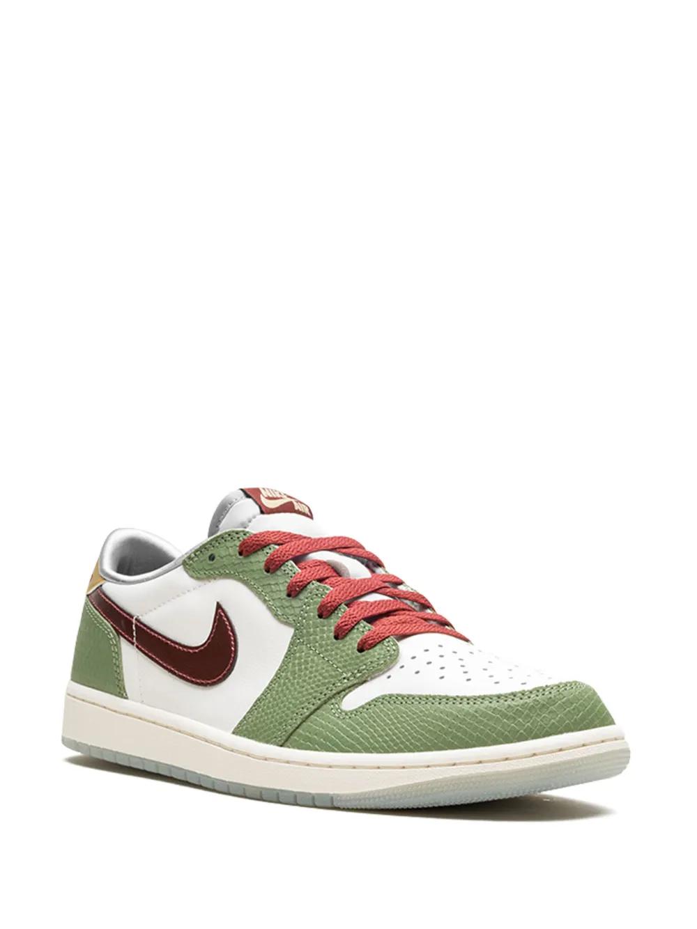 Air Jordan 1 Low SE "Year of the Dragon" sneakers Product Image