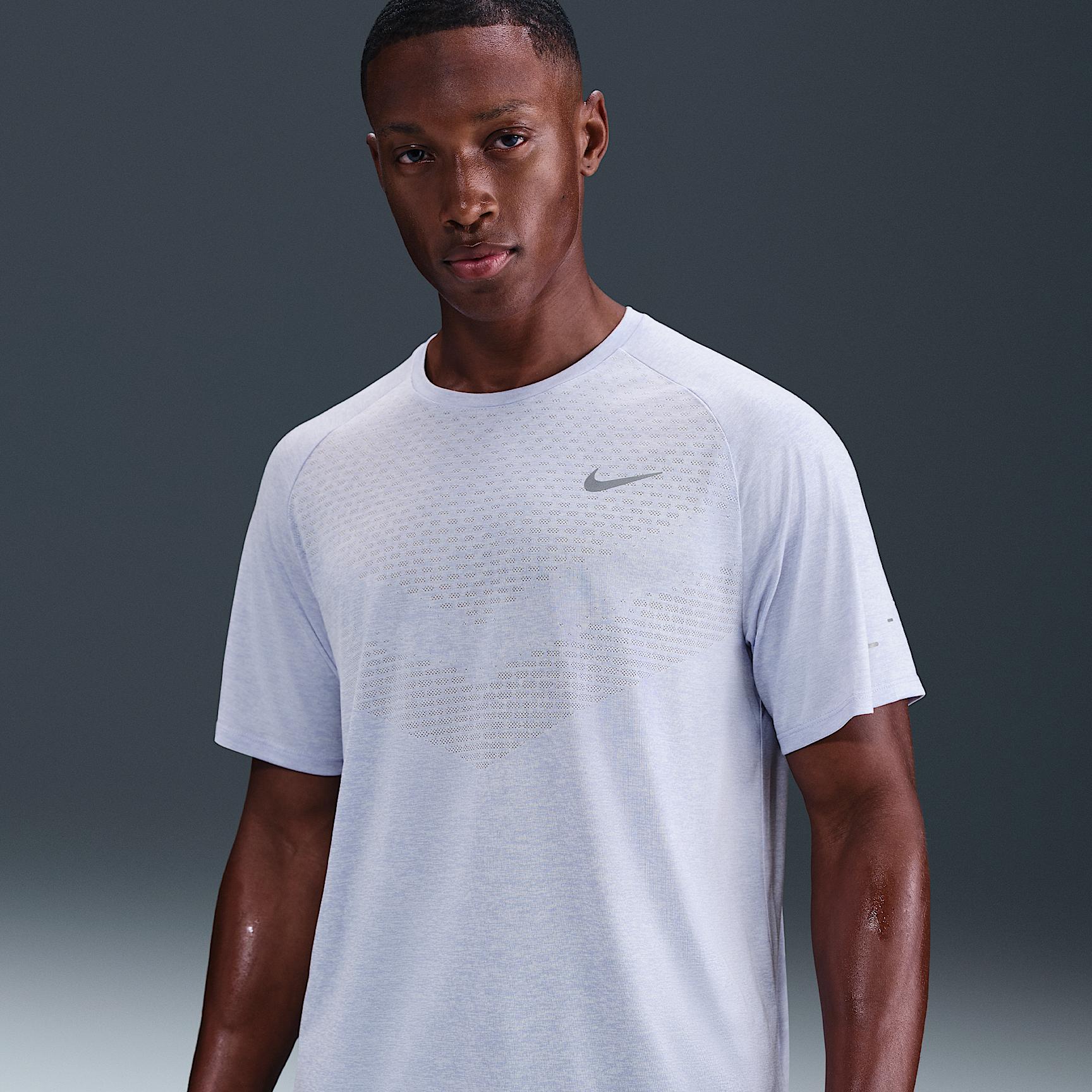 Nike Stride Men's Dri-FIT ADV Short-Sleeve Running Top Product Image