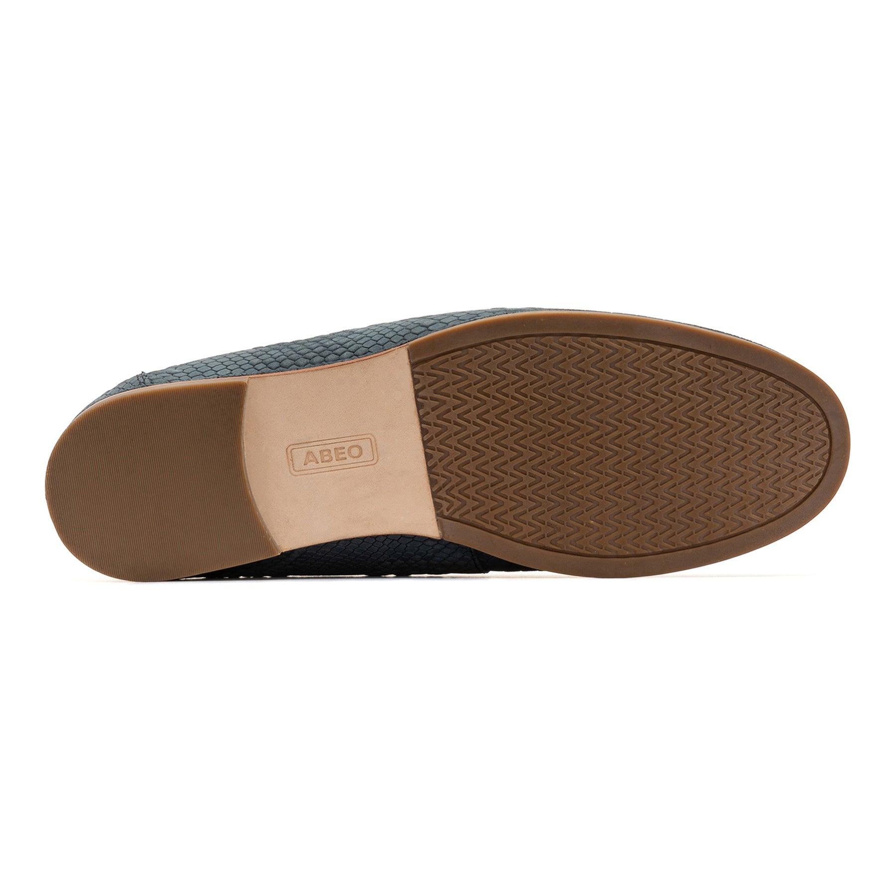 Strada Loafer Female Product Image