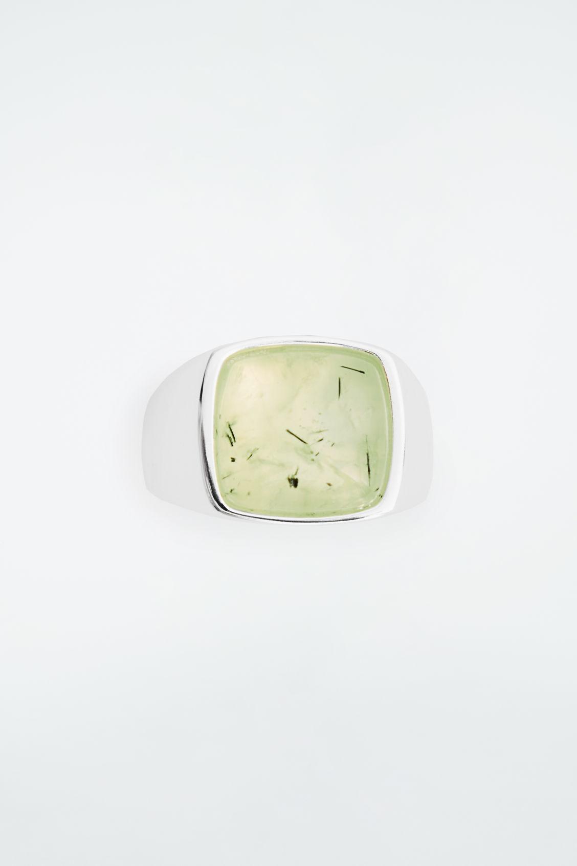 THE QUARTZ SILVER SIGNET RING Product Image
