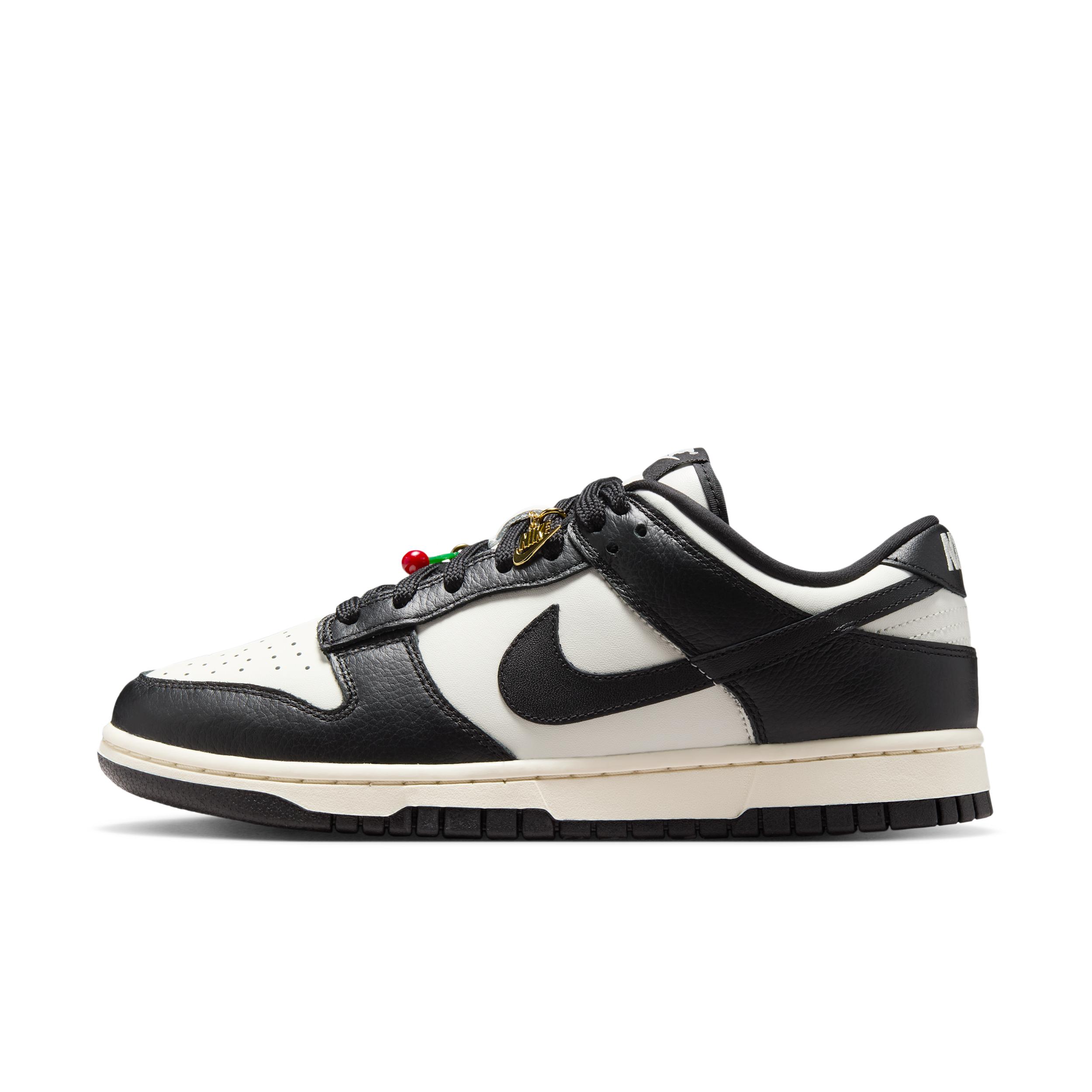 Nike Women's Dunk Low SE Shoes Product Image