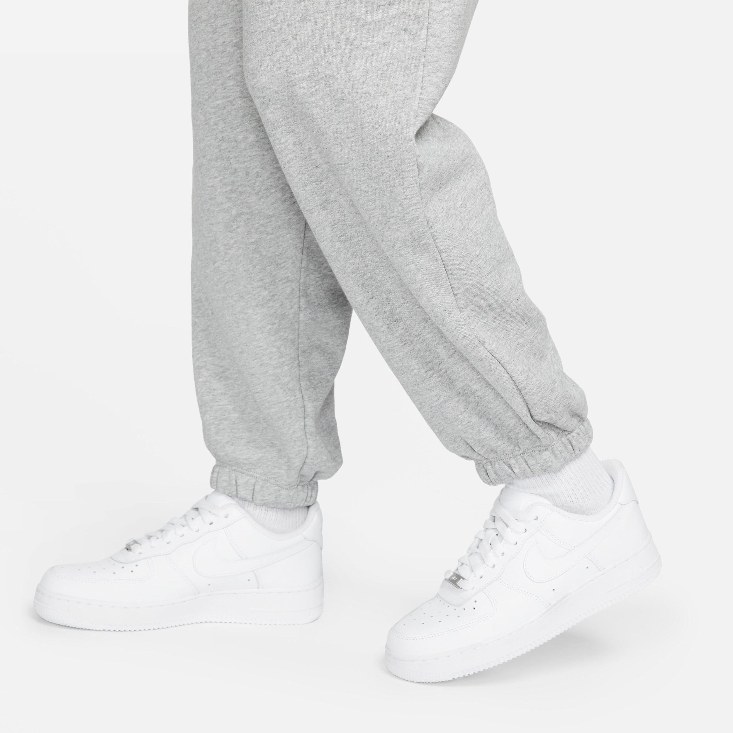 Women's Nike Sportswear Club Fleece Mid-Rise Oversized Sweatpants Product Image