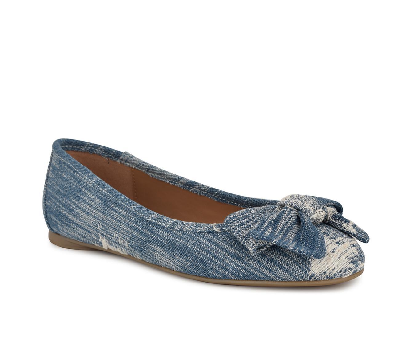 Women's Nine West Veronika Flats Product Image