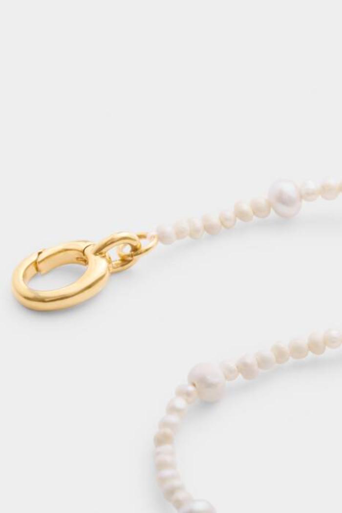 PEARL GLOW BRACELET Product Image