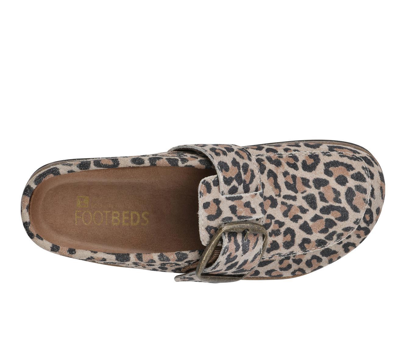 Women's White Mountain Bueno Clogs Product Image