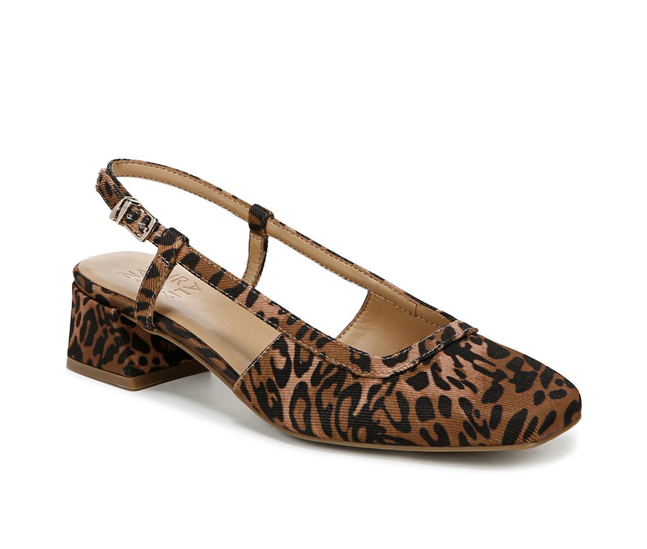 Women's Naturlizer Helena Pumps Product Image