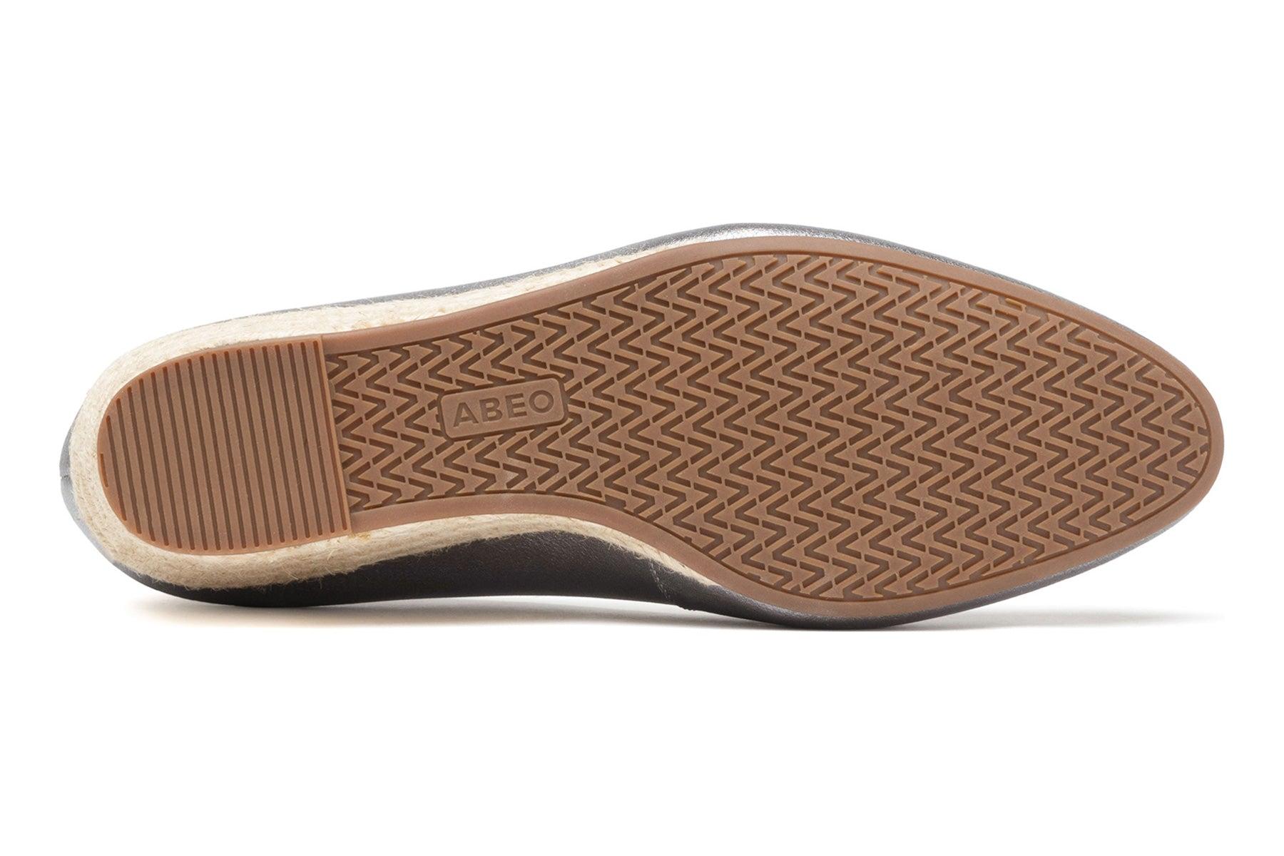 Quinn Metatarsal Female Product Image