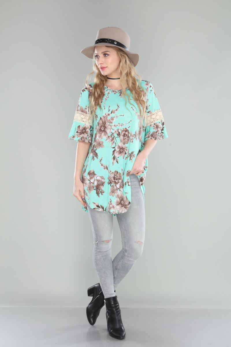 Floral bell sleeve tunic with croche Product Image