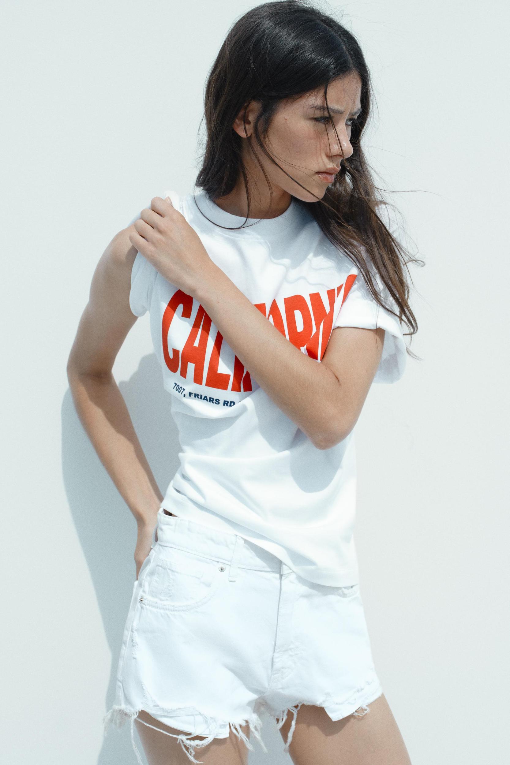 OVERSIZED TEXT T-SHIRT Product Image