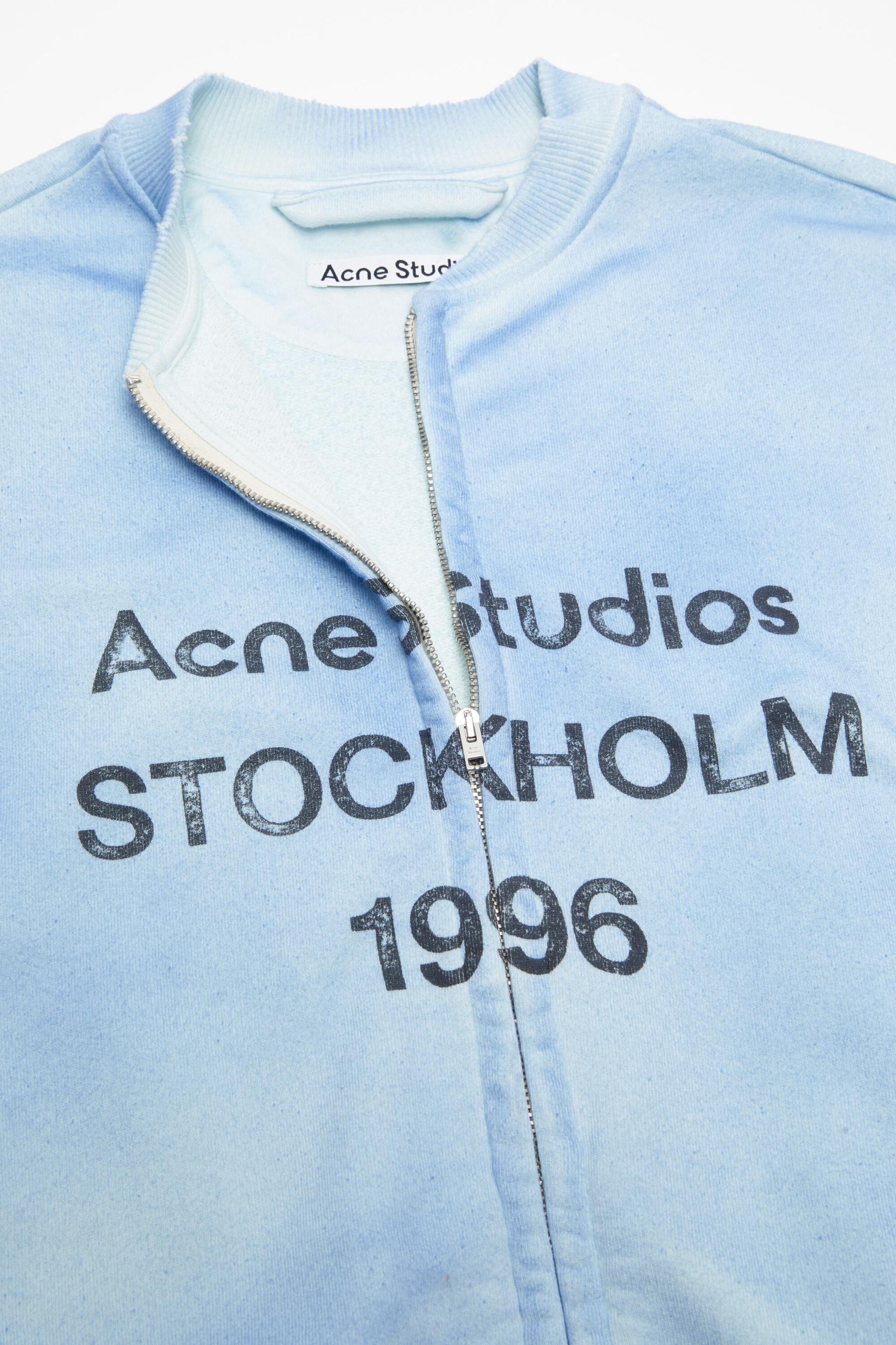 Zip sweater logo Product Image