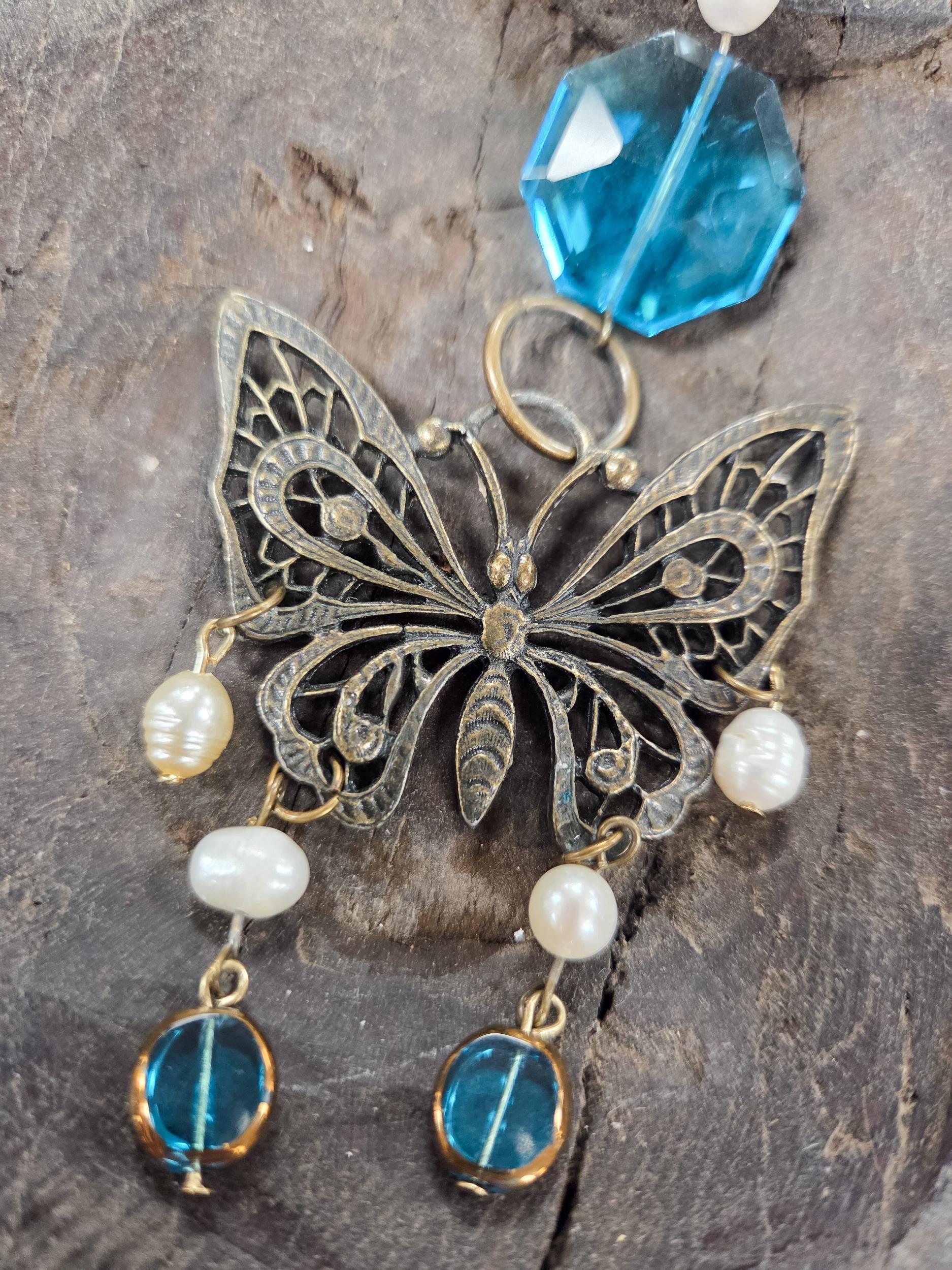 Crysalis Hand Made Necklace Product Image