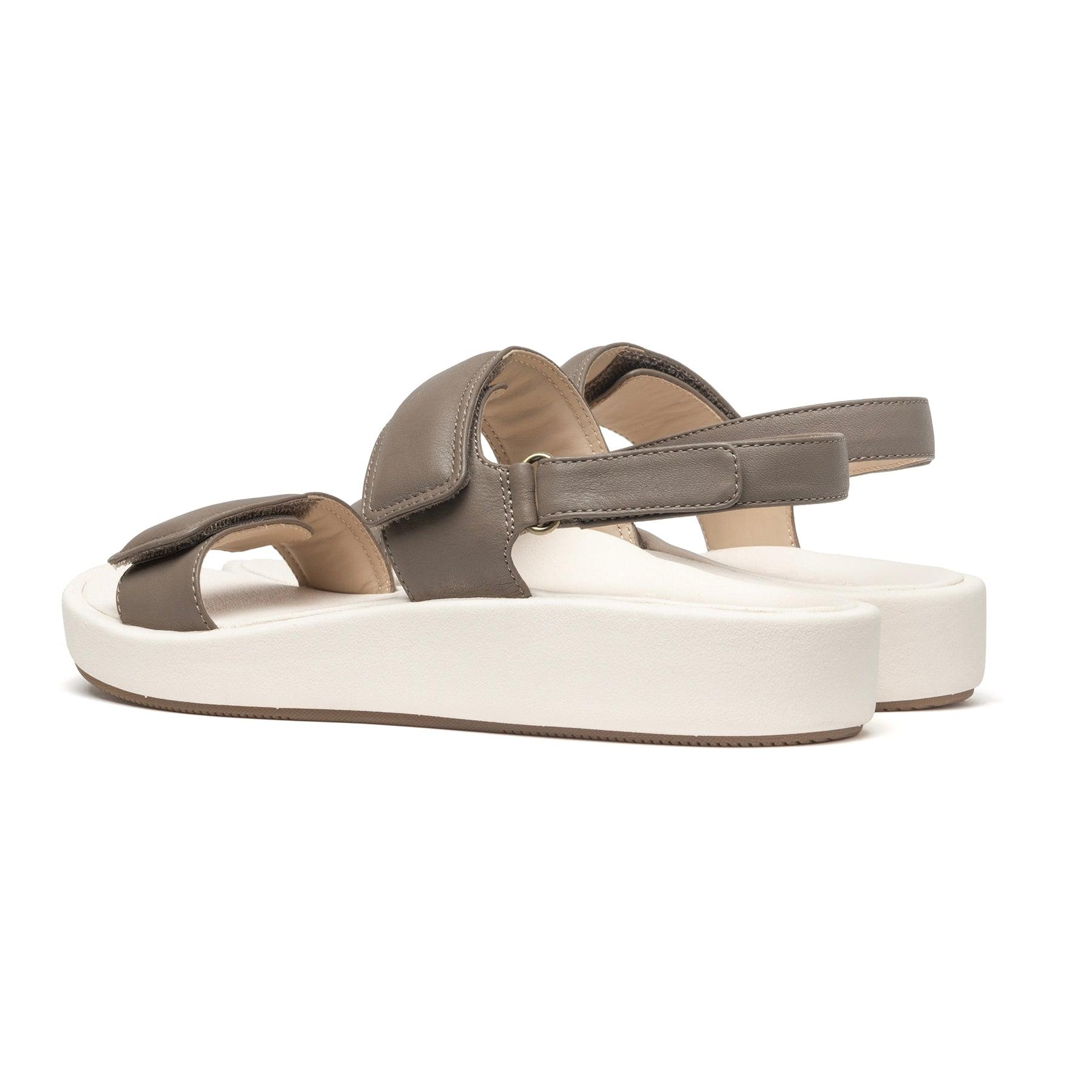 Paseo Sandal Female Product Image