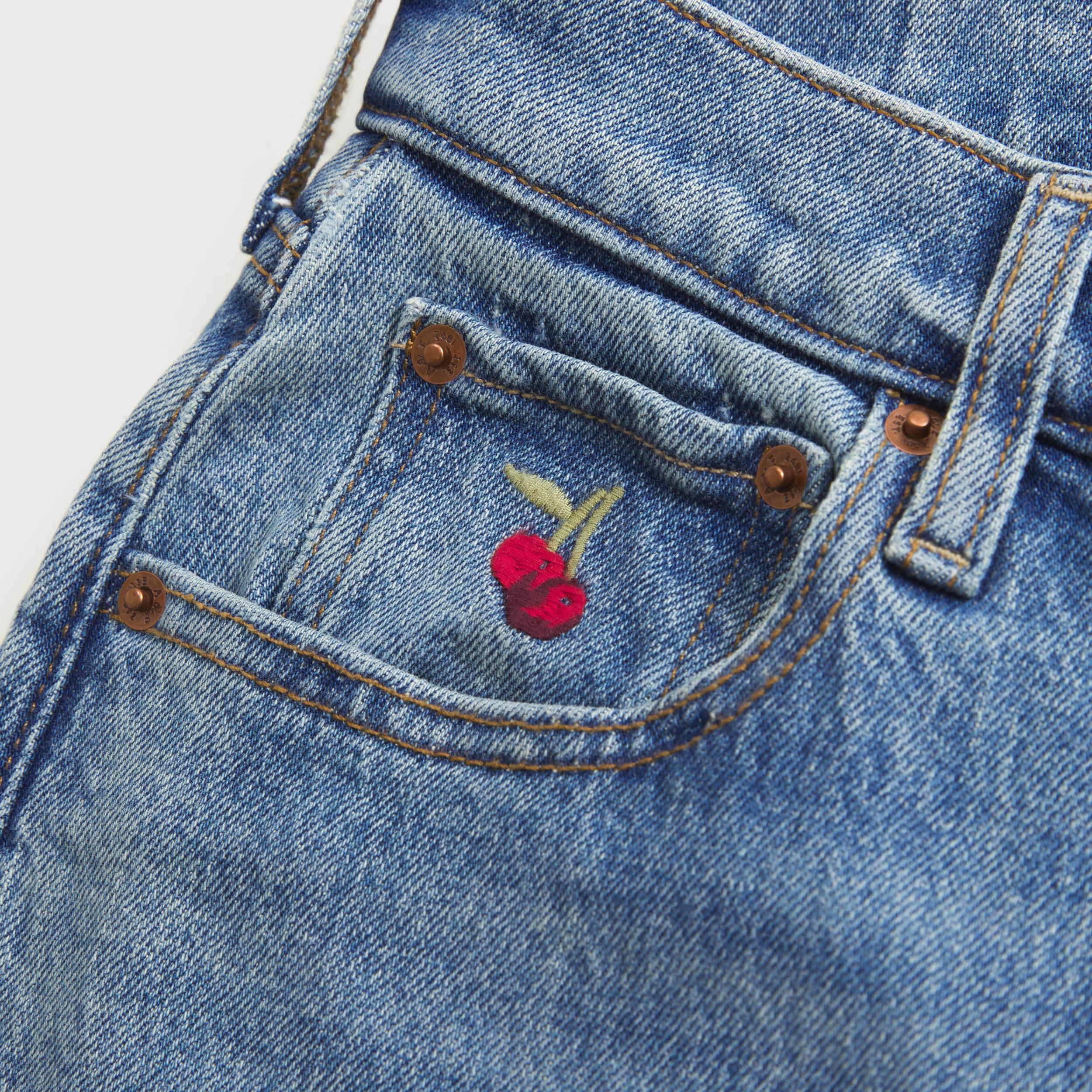 Curve Love High Rise 90s Relaxed Jean Product Image
