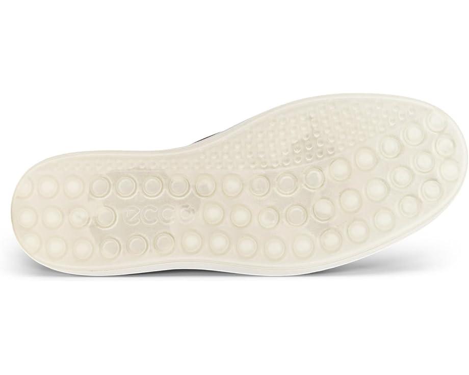 Soft 7 Slip-On 2.0 Perforated Product Image