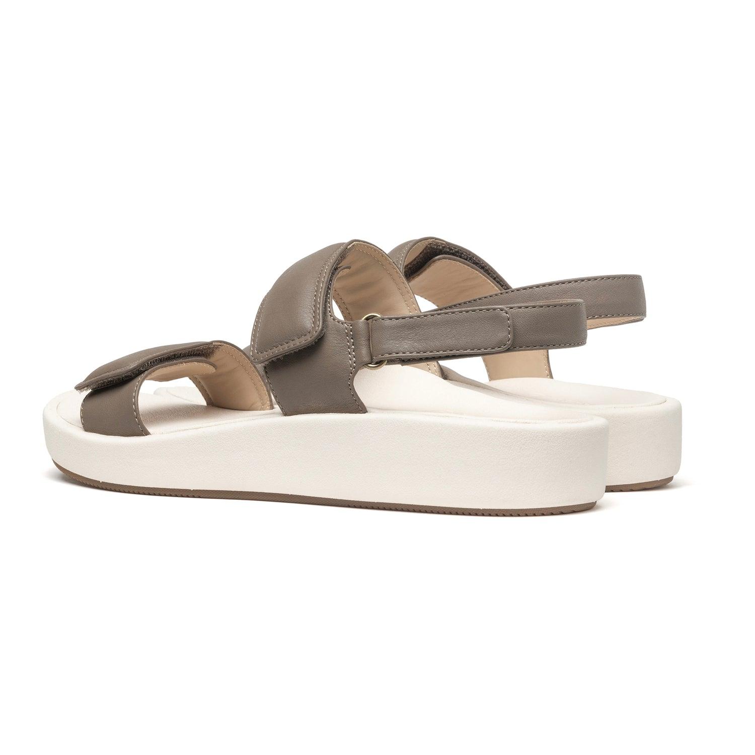 Paseo Sandal Female Product Image