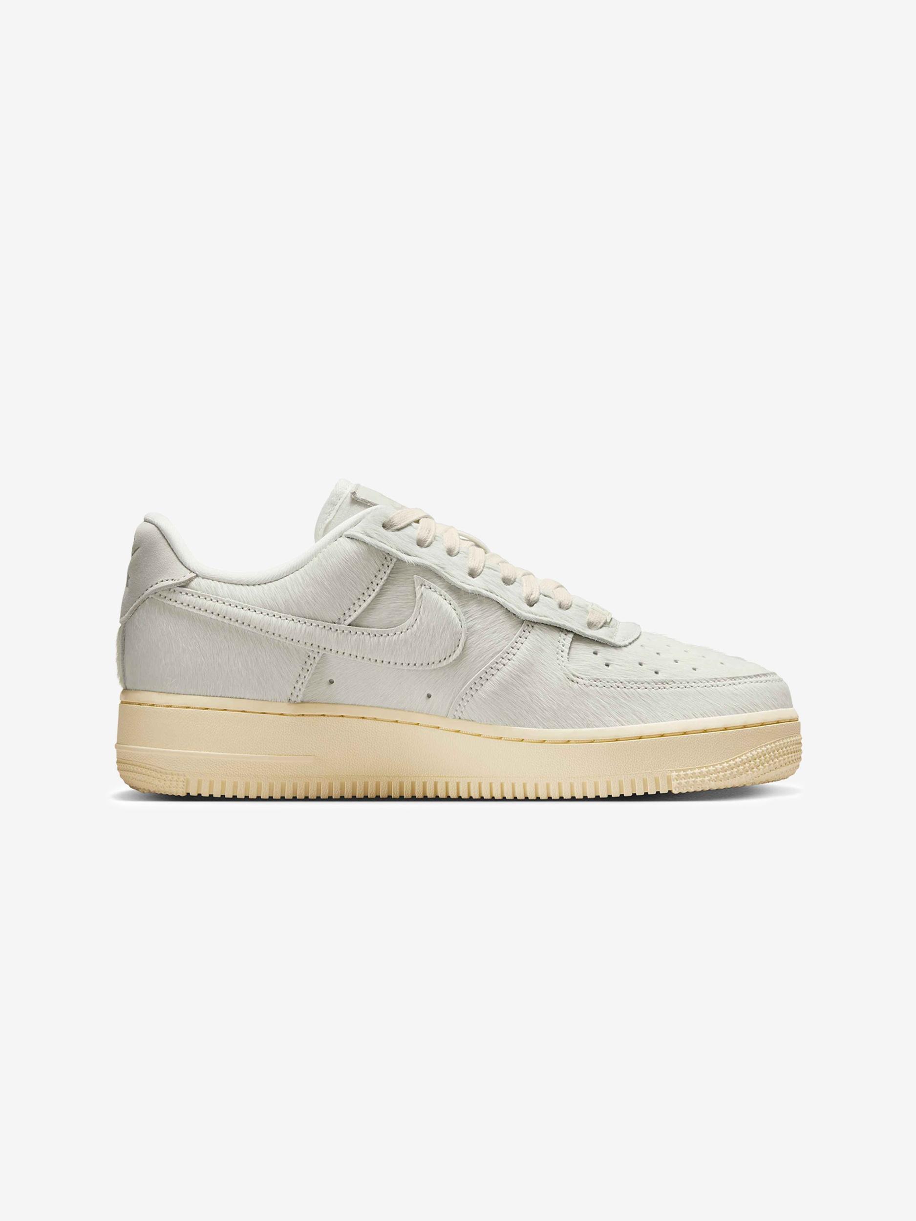 Women's Nike Air Force 1 Low '07 Pony Hair (Sail/Muslin) Female Product Image