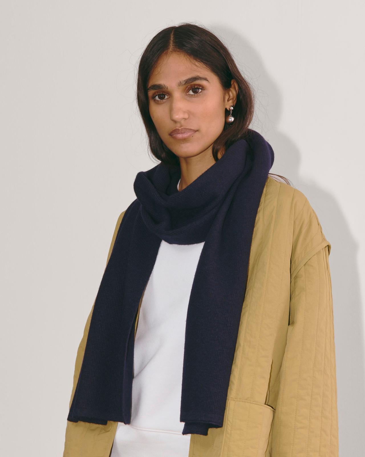 Mens Cabin Scarf by Everlane Product Image