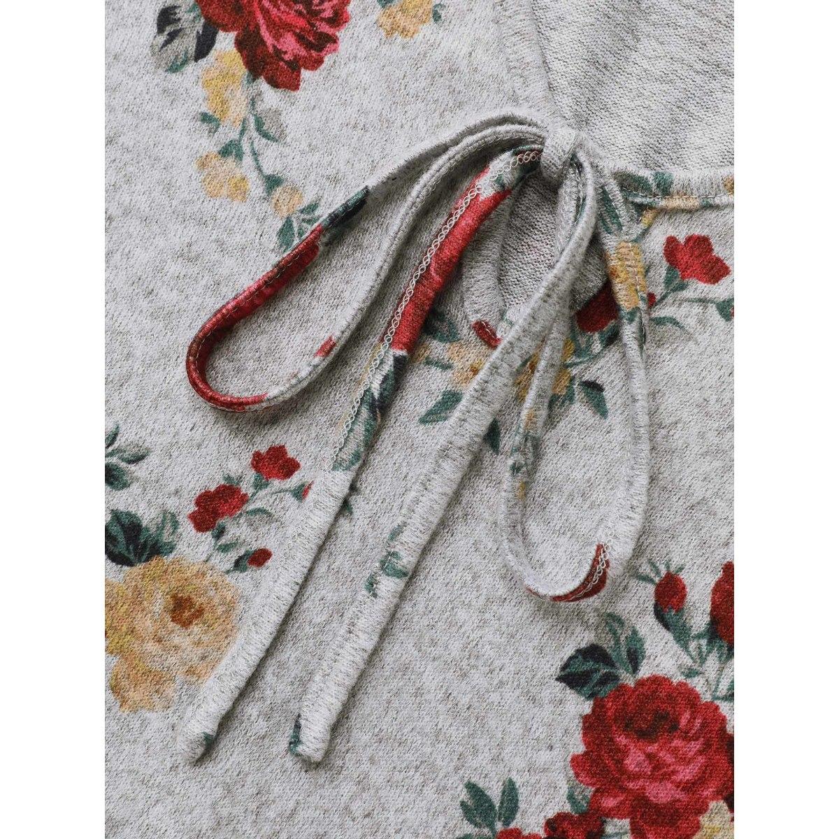 Plus Size Floral Print Tie Knot T-shirt DarkGray Women Casual Tie knot Natural Flowers V-neck Everyday T-shirts BloomChic 28/5X Product Image