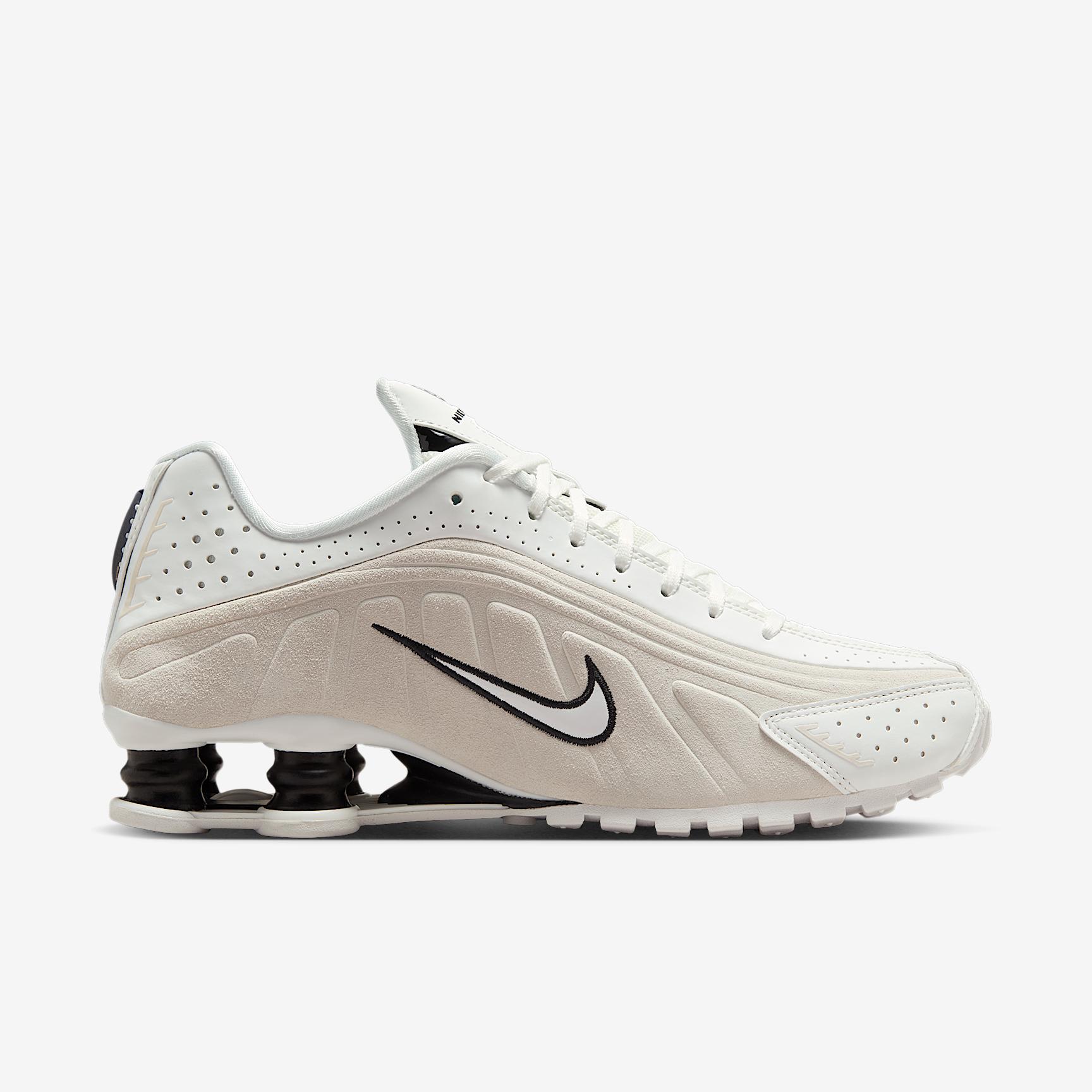 Nike Womens Shox R4 Shoes | HQ7739-100 Product Image